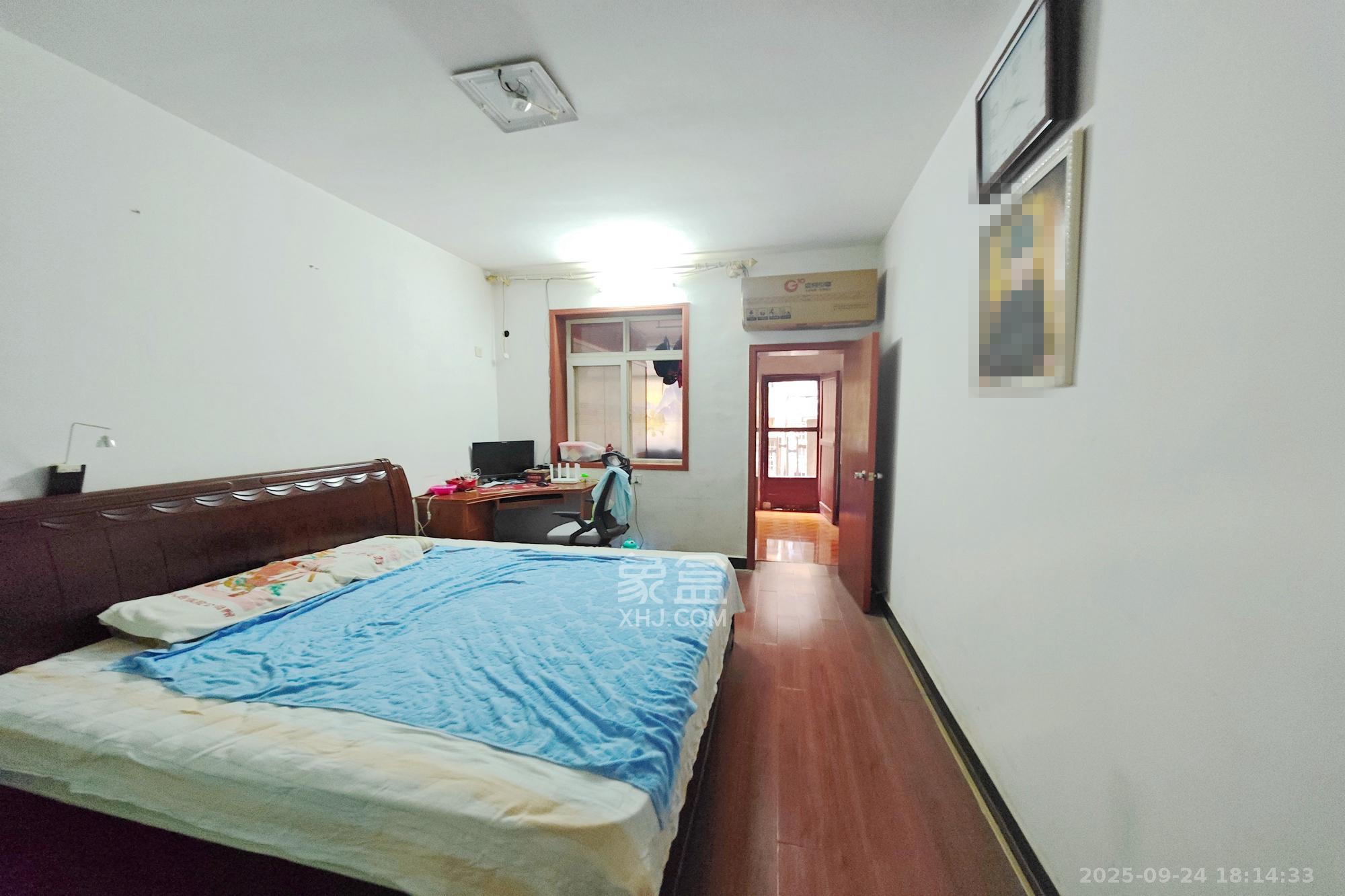 玻纤宿舍 1室1厅1卫 37.5万 玻纤宿舍 1室1厅1卫 37.5万卧室