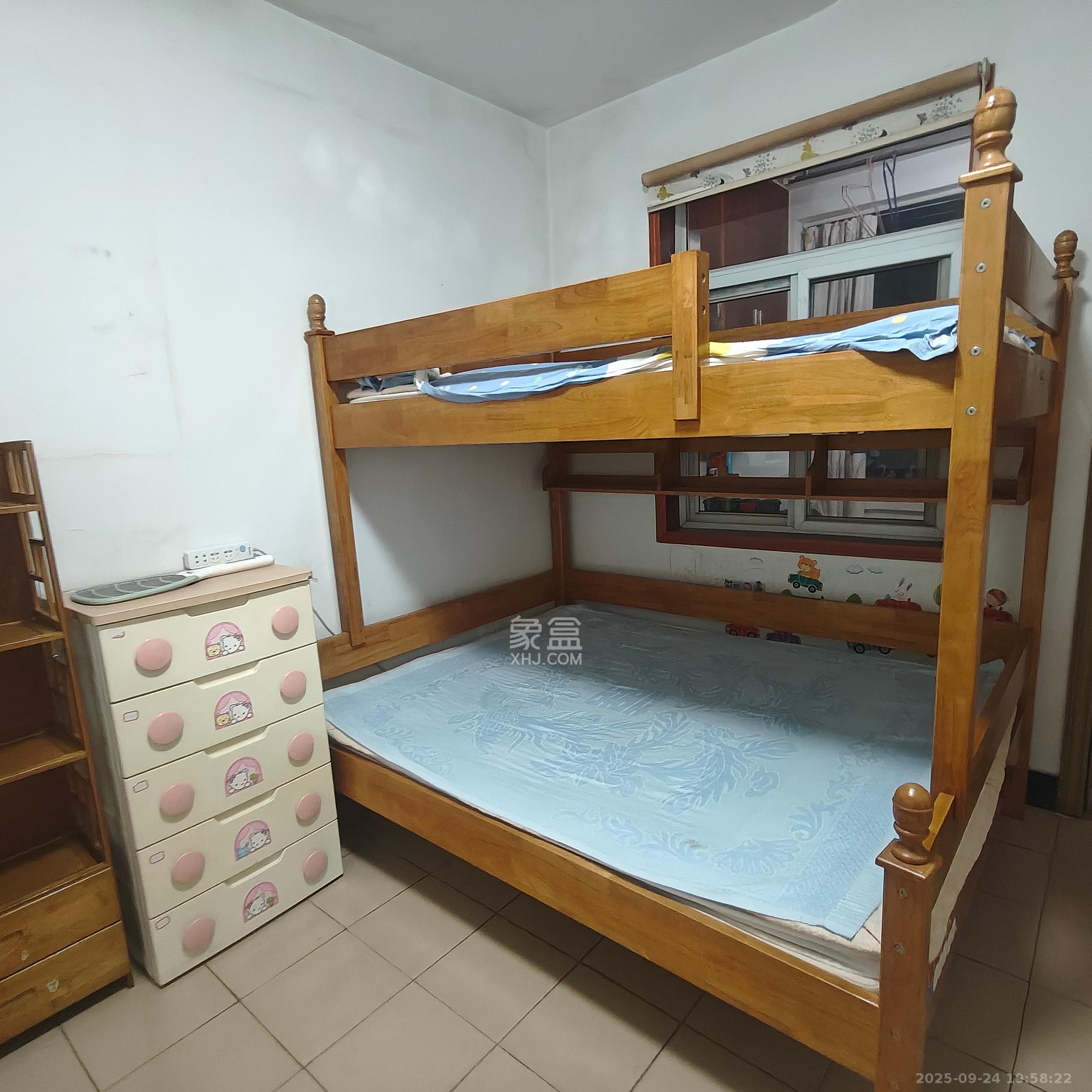 荷晏小区 2室2厅1卫 1600.0元/月 荷晏小区 2室2厅1卫 1600.0元/月室内图