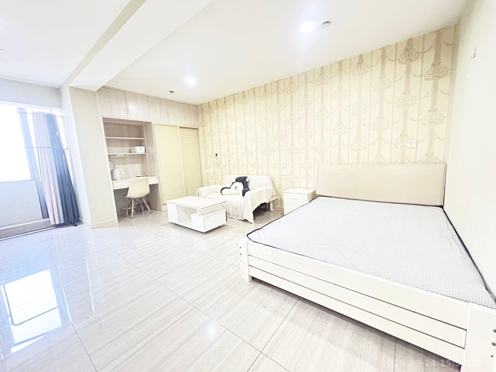 保利国际广场 1室1厅1卫 1700.0元/月 保利国际广场 1室1厅1卫 1700.0元/月室内图