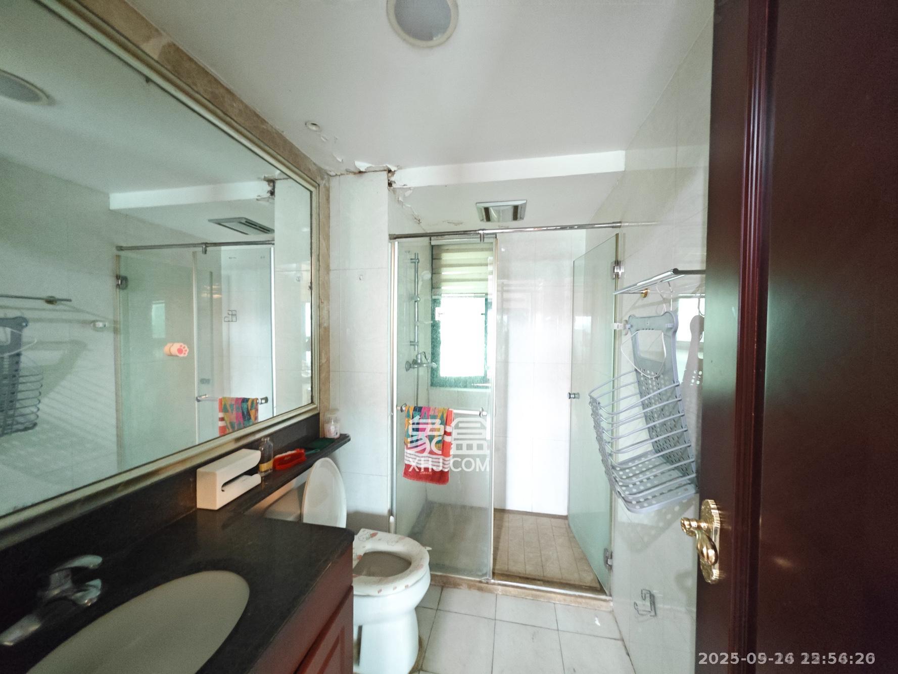 恒大城  4室2厅2卫    2800.0元/月室内图