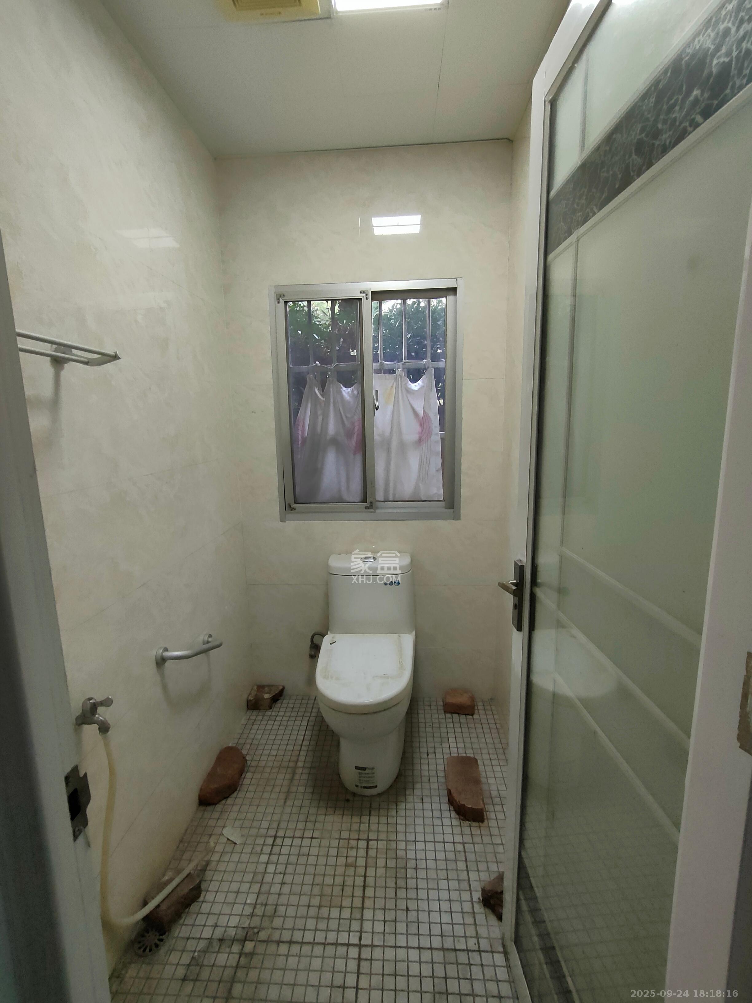 省农业银行雨花路大院 3室1厅1卫 2500.0元/月 省农业银行雨花路大院 3室1厅1卫 2500.0元/月室内图