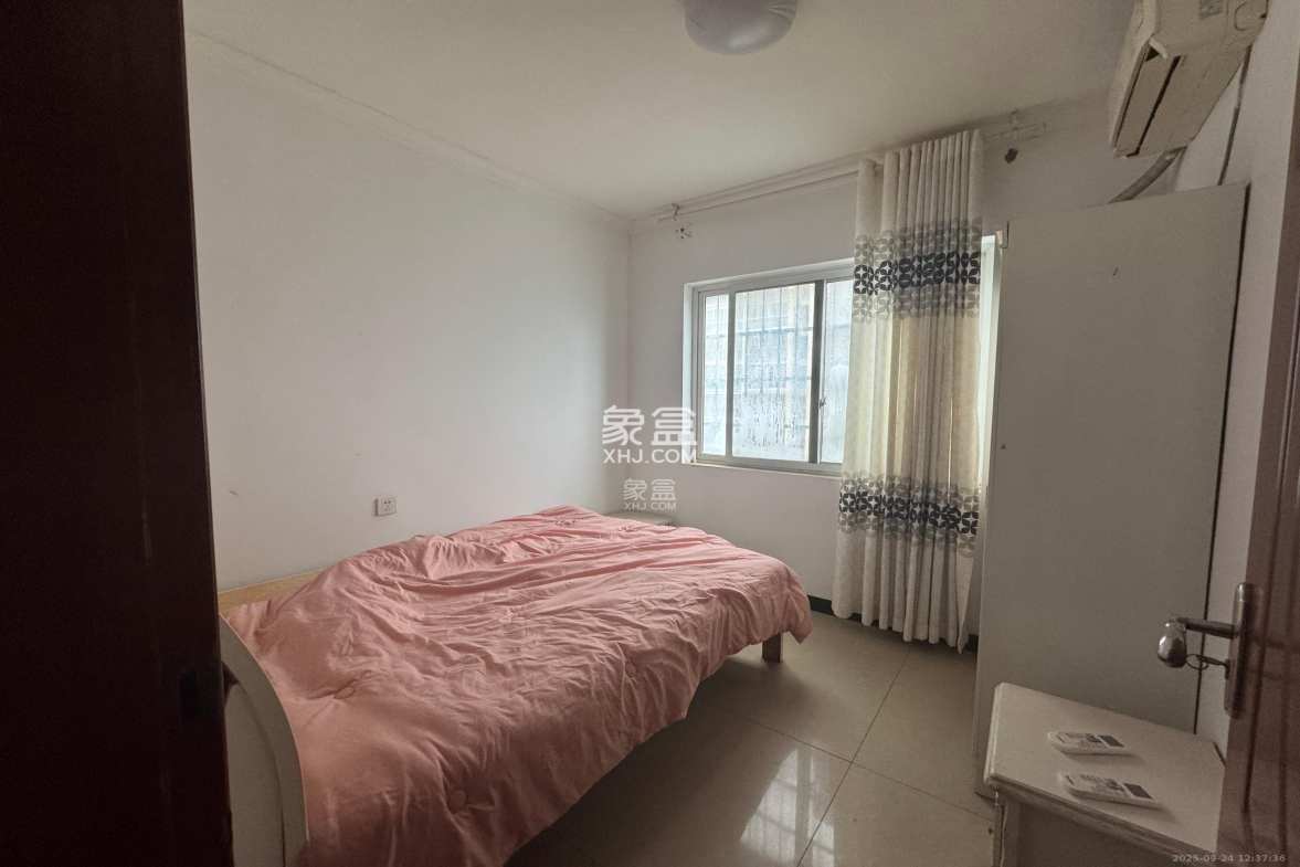 锦璨家园 3室2厅2卫 1800.0元/月 锦璨家园 3室2厅2卫 1800.0元/月室内图