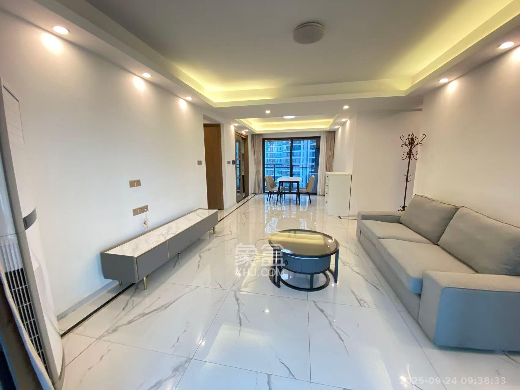 中海阅江府  4室1厅2卫    5300.0元/月室内图