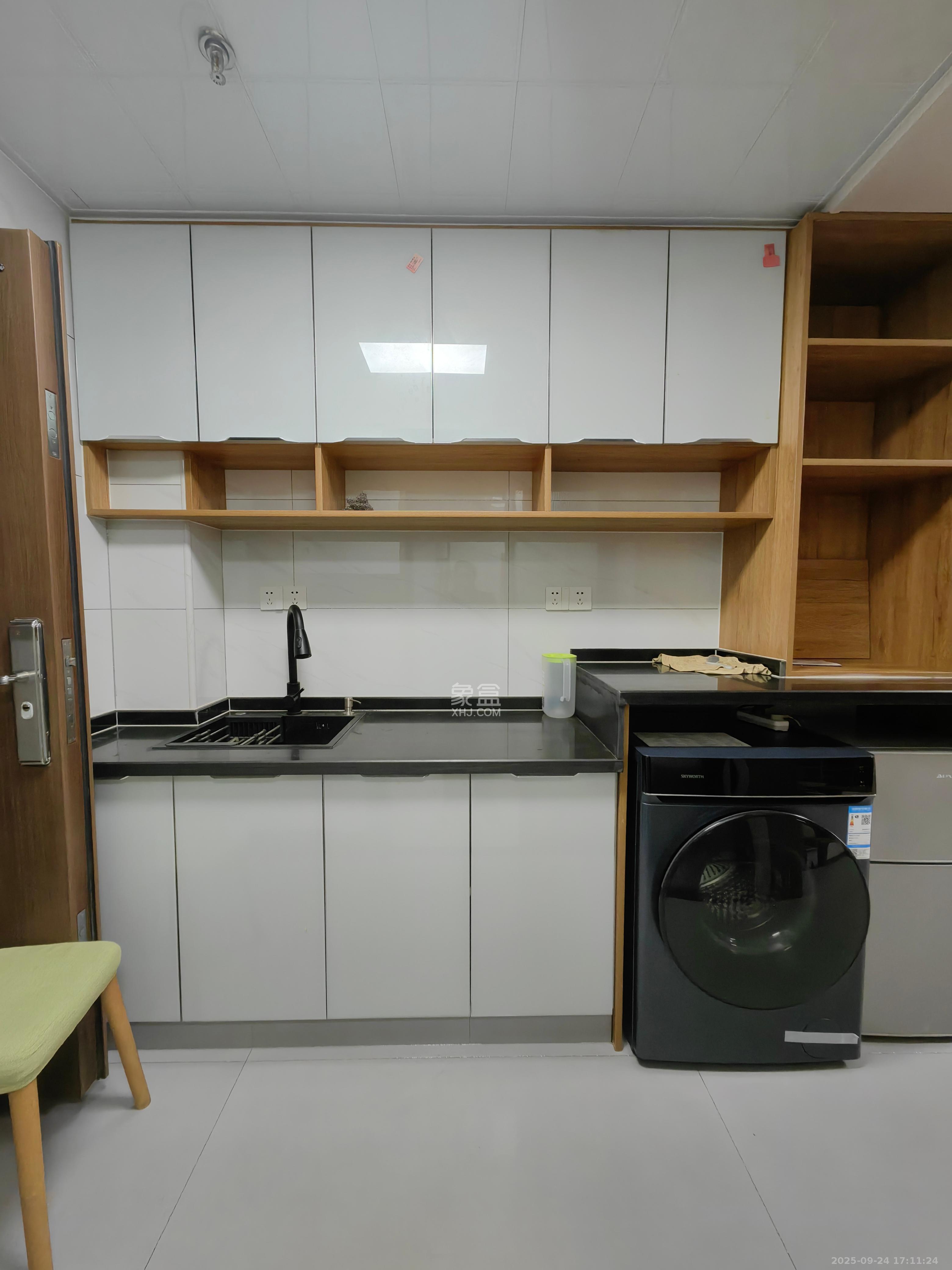 保利香槟国际  1室0厅0卫    1300.0元/月室内图