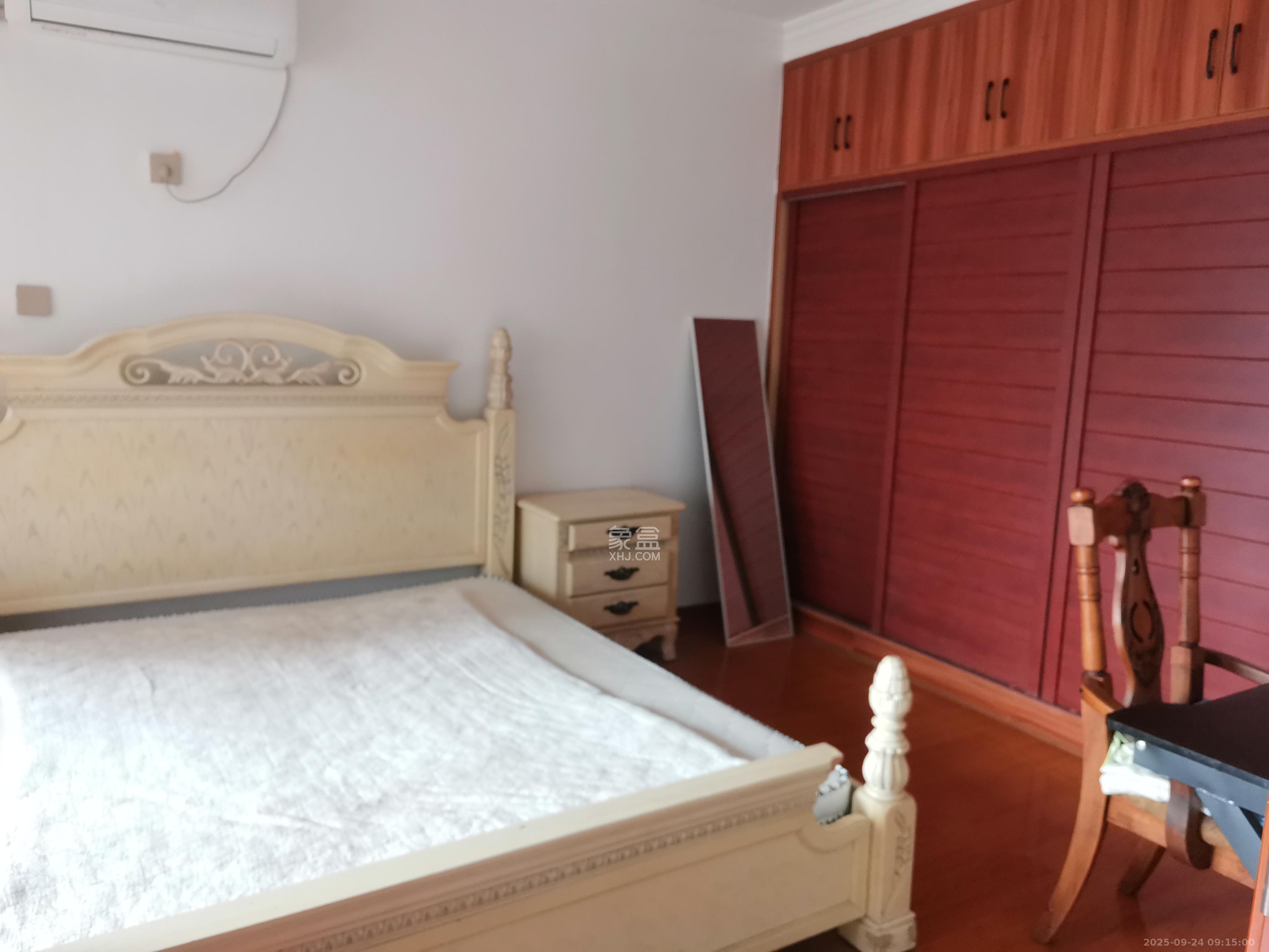 天凯东苑  2室2厅1卫    1750.0元/月室内图