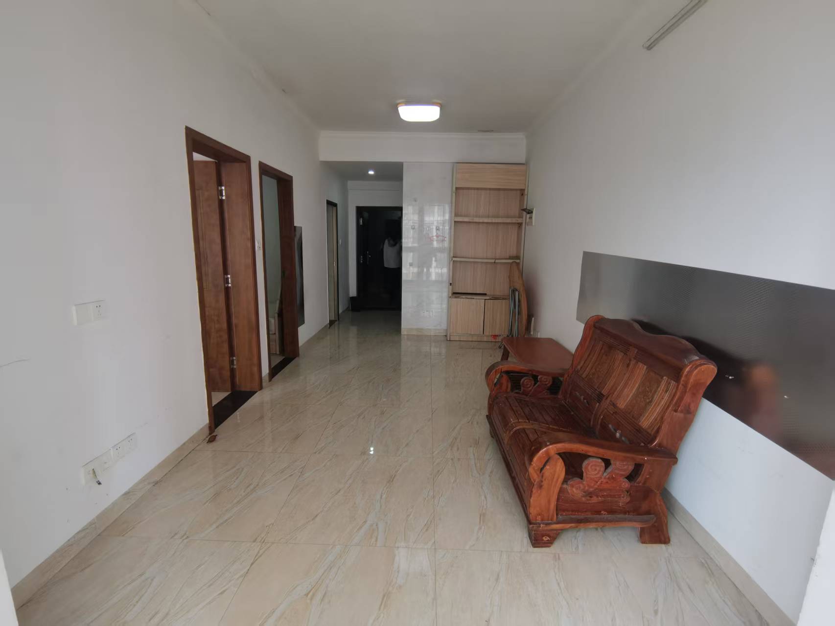 凤翔花园(B区) 2室2厅1卫 1600.0元/月 凤翔花园(B区) 2室2厅1卫 1600.0元/月室内图