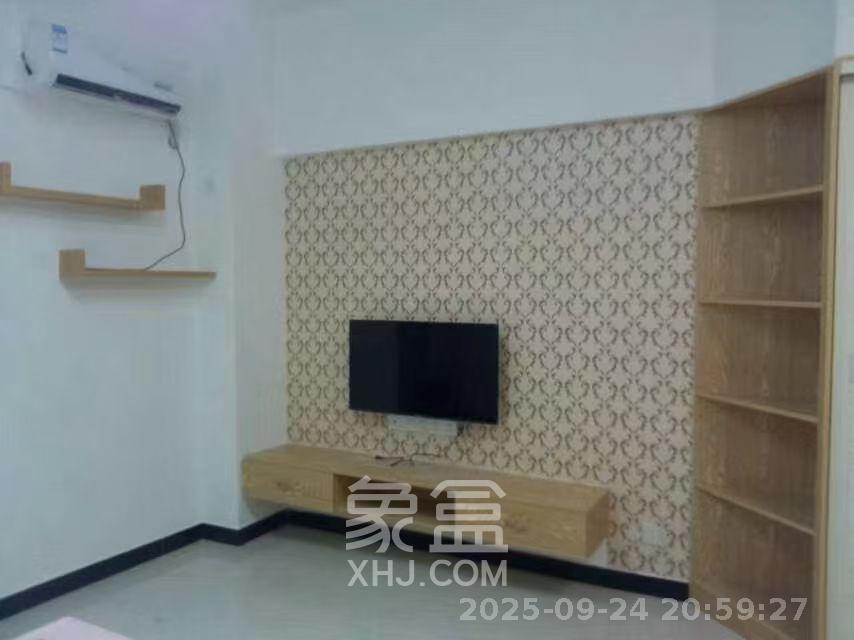 奥克斯广场 1室1厅1卫 1800.0元/月 奥克斯广场 1室1厅1卫 1800.0元/月室内图