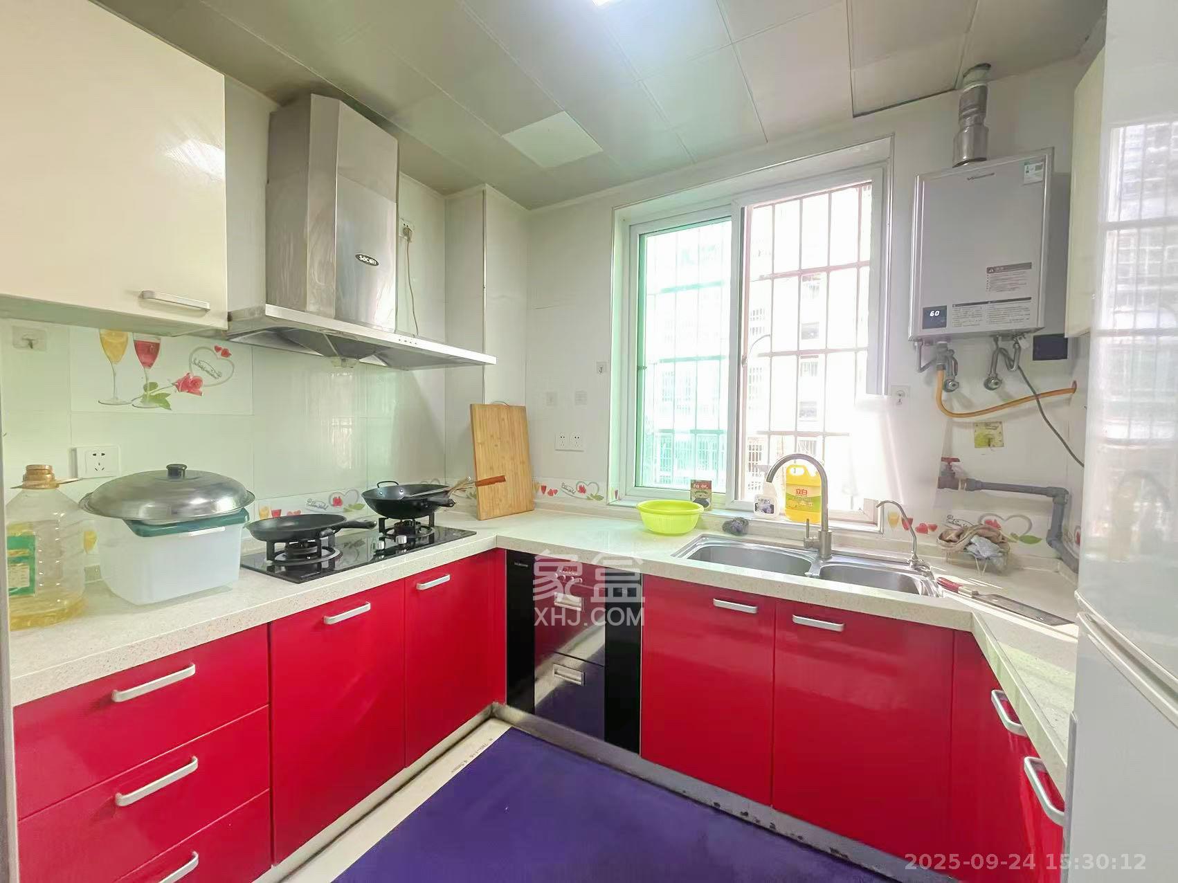 恩瑞麓山名园(龙王港小区) 3室2厅2卫 2300.0元/月 恩瑞麓山名园(龙王港小区) 3室2厅2卫 2300.0元/月室内图