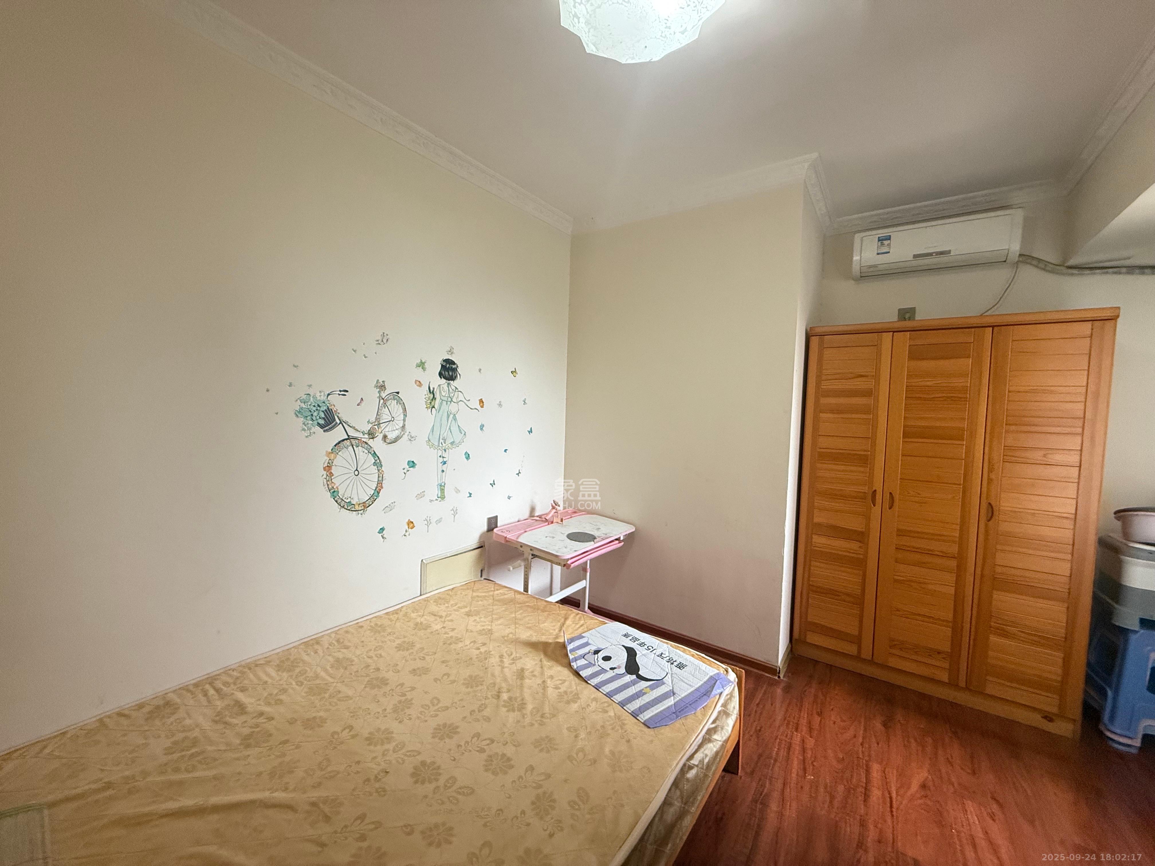 优山美地 1室1厅1卫 1800.0元/月 优山美地 1室1厅1卫 1800.0元/月室内图