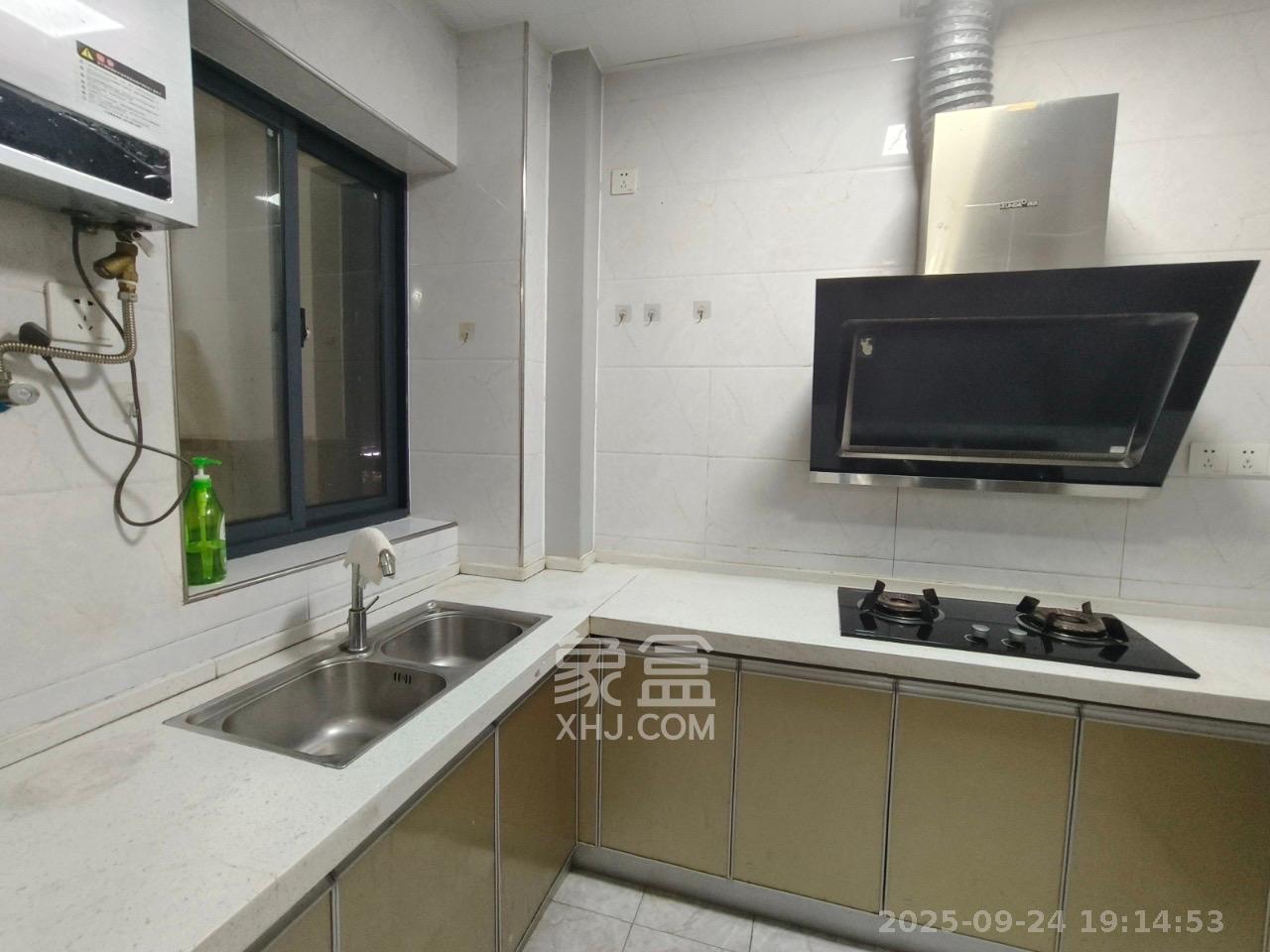 中交中央公园D4区 3室2厅2卫 2700.0元/月 中交中央公园D4区 3室2厅2卫 2700.0元/月室内图