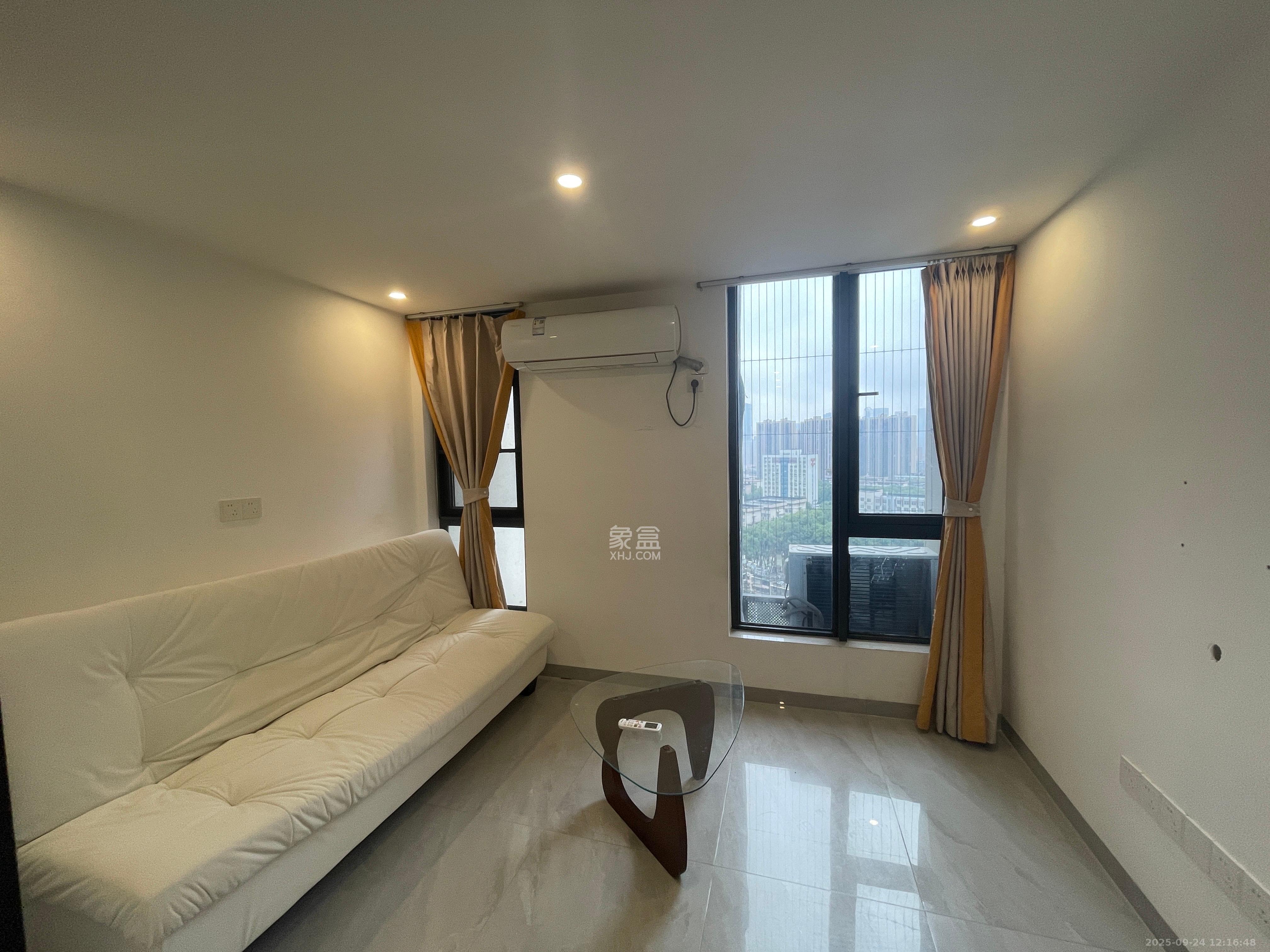 力高凤凰新天 1室0厅0卫 2200.0元/月 力高凤凰新天 1室0厅0卫 2200.0元/月室内图