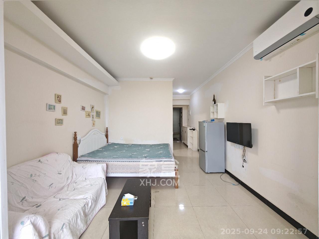 达美D6区  1室1厅1卫    1400.0元/月室内图