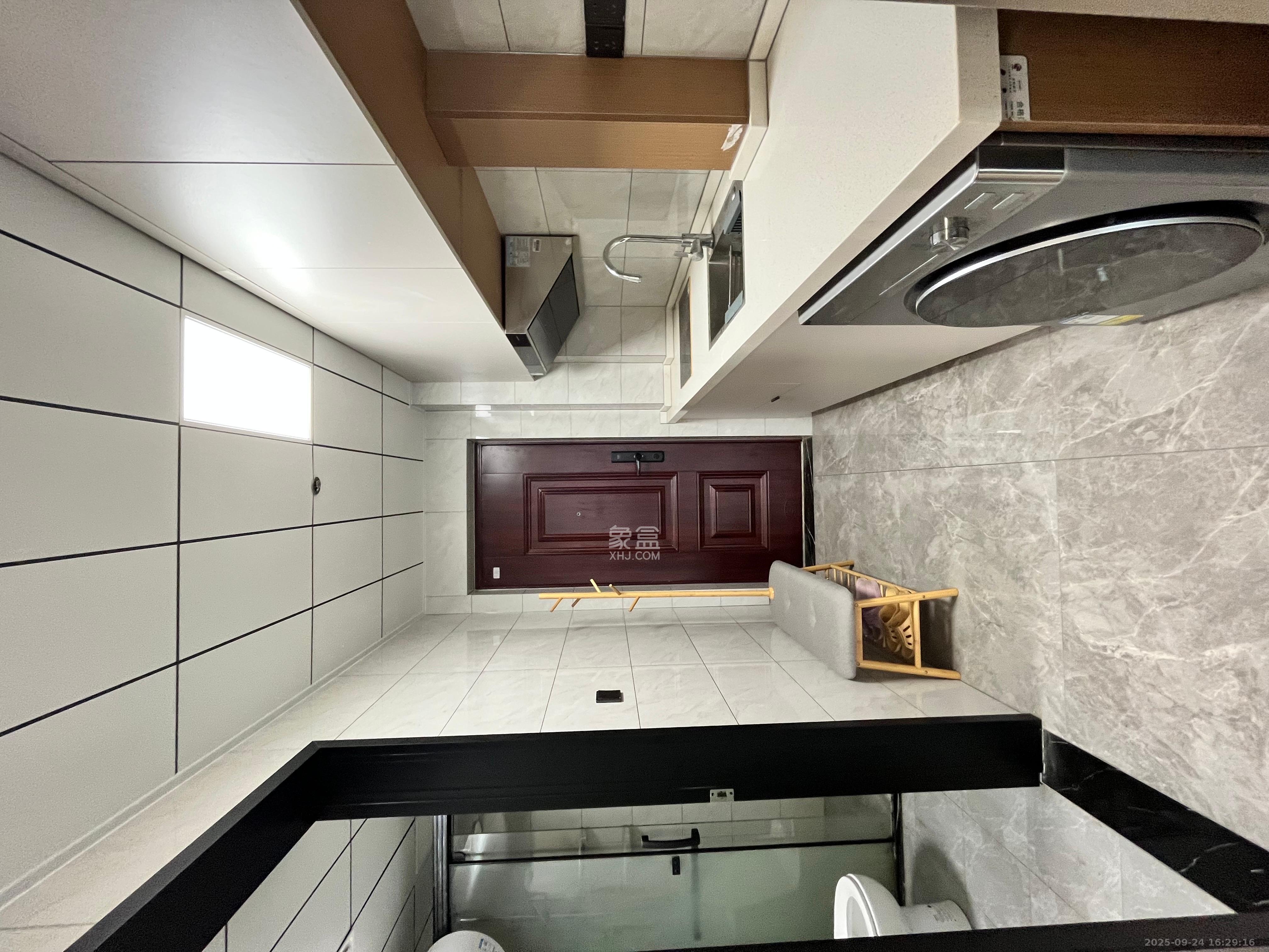 红星国际公寓 1室1厅1卫 1800.0元/月 红星国际公寓 1室1厅1卫 1800.0元/月室内图