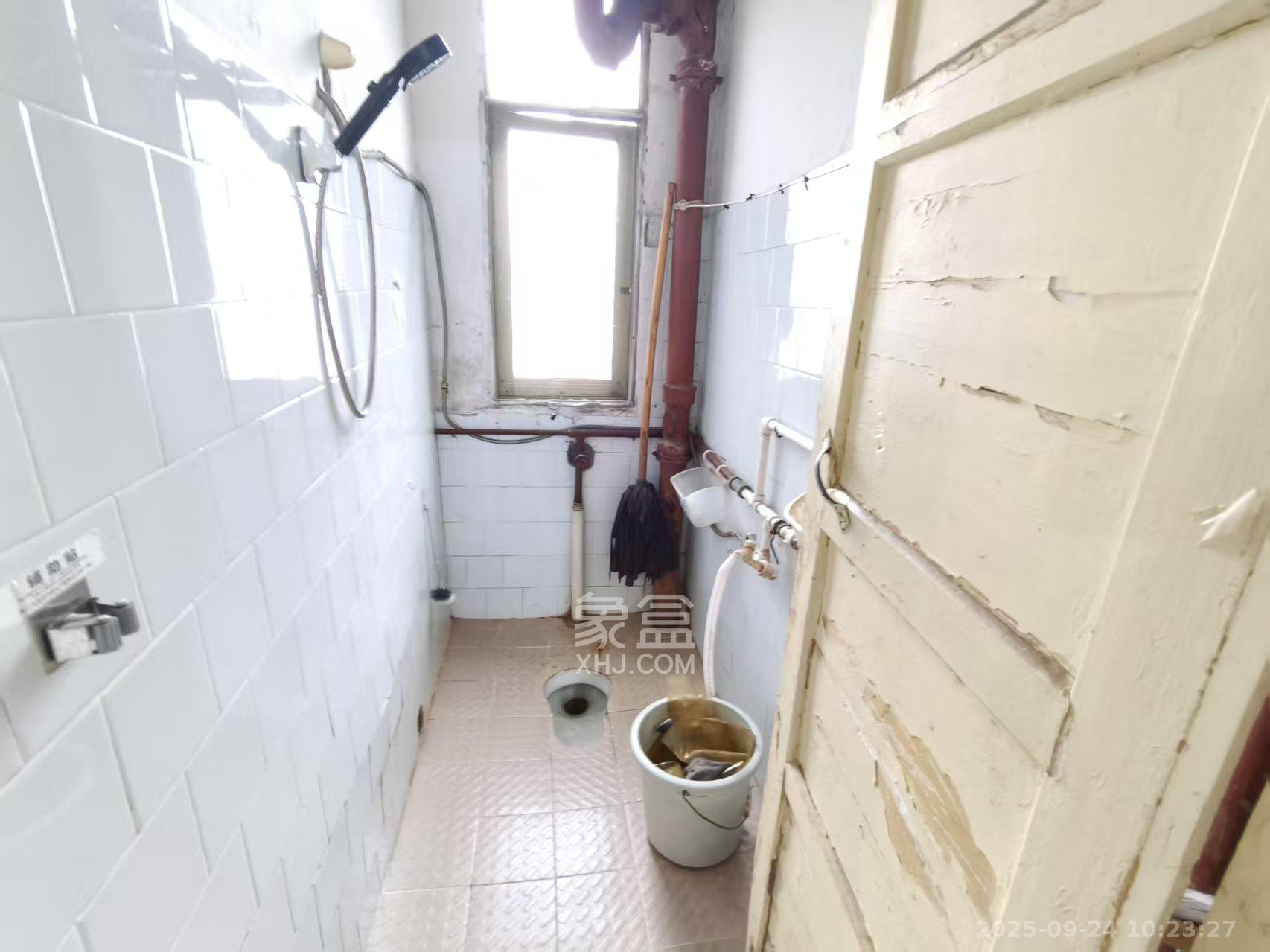 戥子桥散盘 2室1厅1卫 1600.0元/月 戥子桥散盘 2室1厅1卫 1600.0元/月室内图