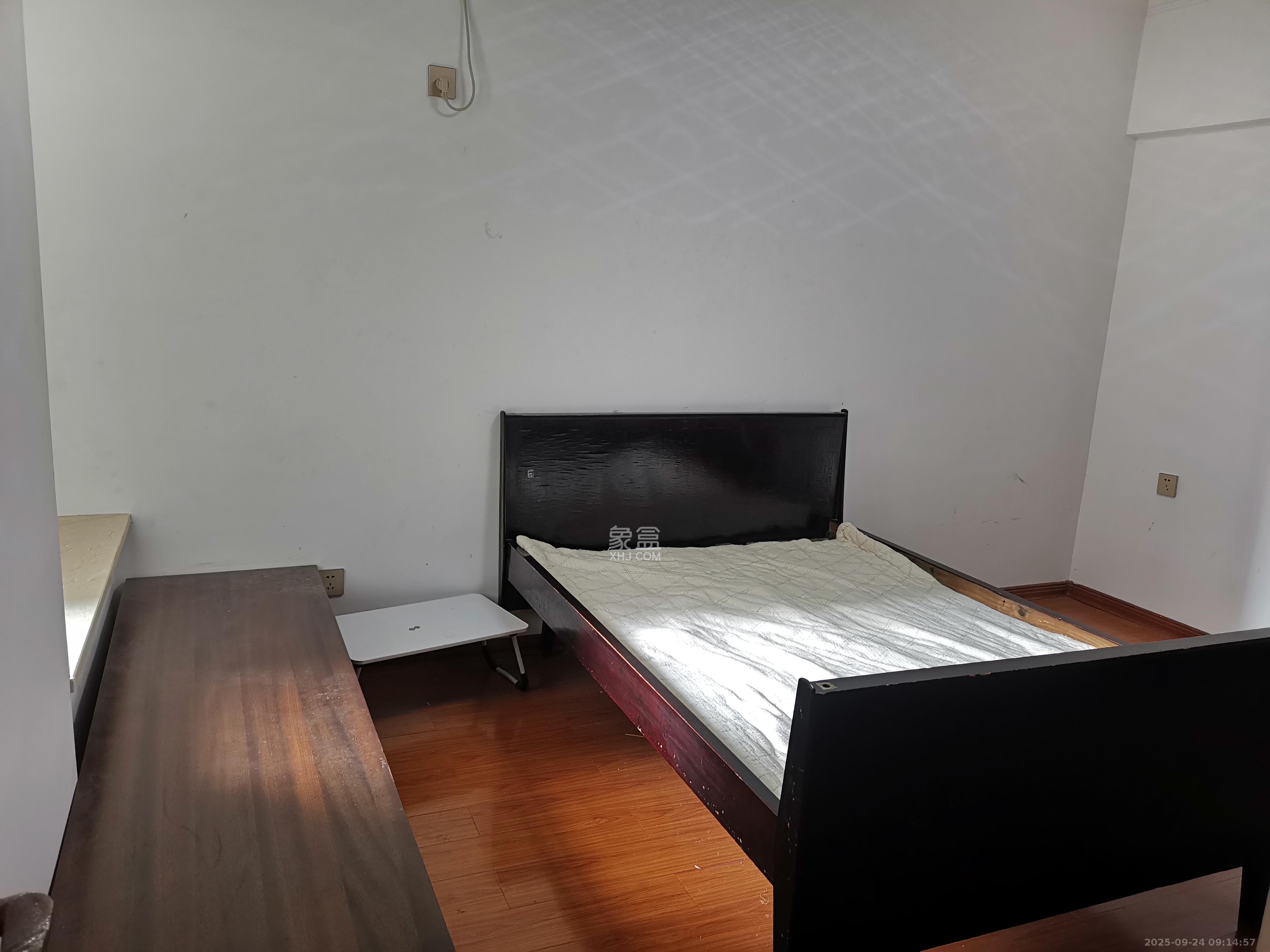 天凯东苑 2室2厅1卫 1750.0元/月 天凯东苑 2室2厅1卫 1750.0元/月室内图