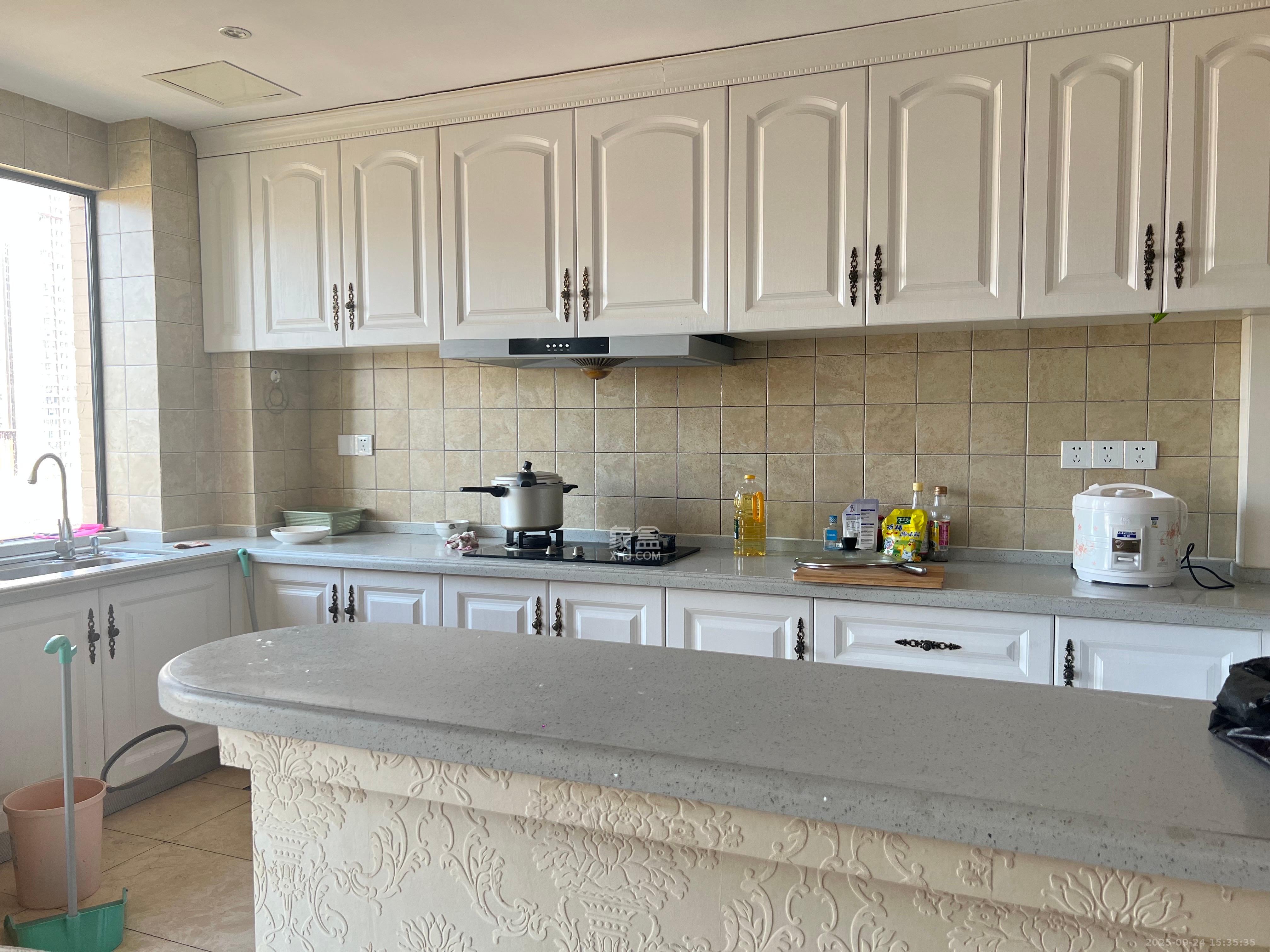 茂华国际湘 2室2厅2卫 3500.0元/月 茂华国际湘 2室2厅2卫 3500.0元/月室内图