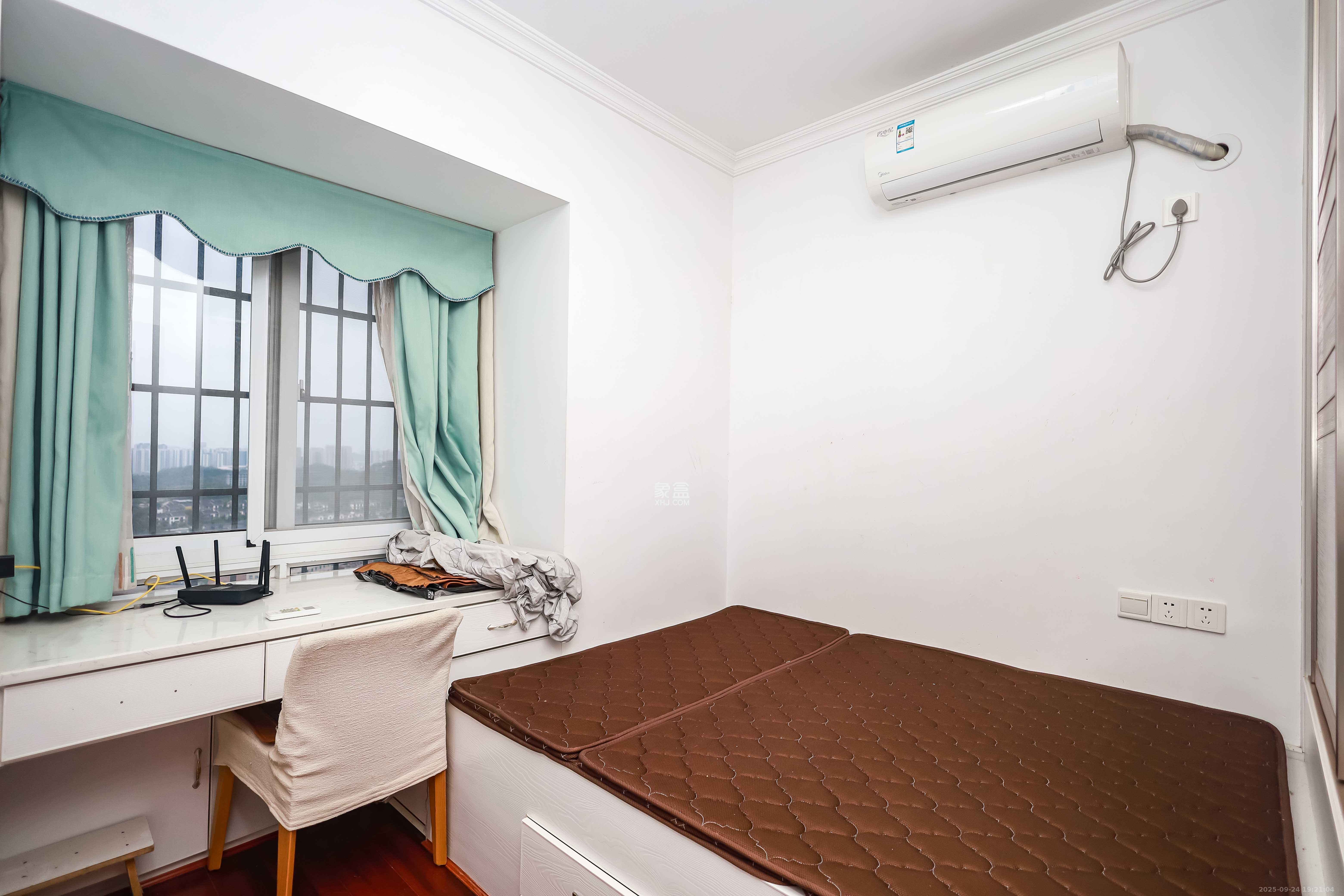 天麓尚层 3室2厅1卫 67.3万 天麓尚层 3室2厅1卫 67.3万卧室