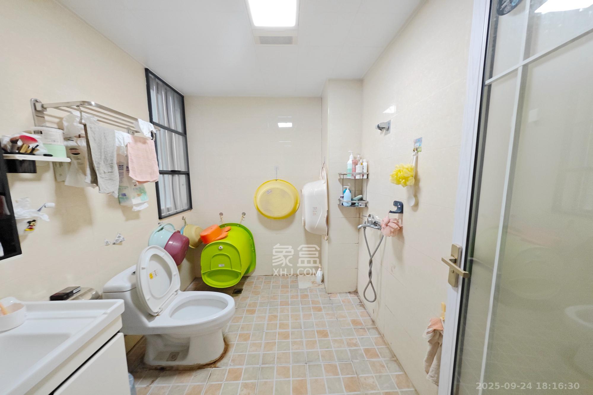 万博汇 3室2厅2卫 158.0万 万博汇 3室2厅2卫 158.0万其他