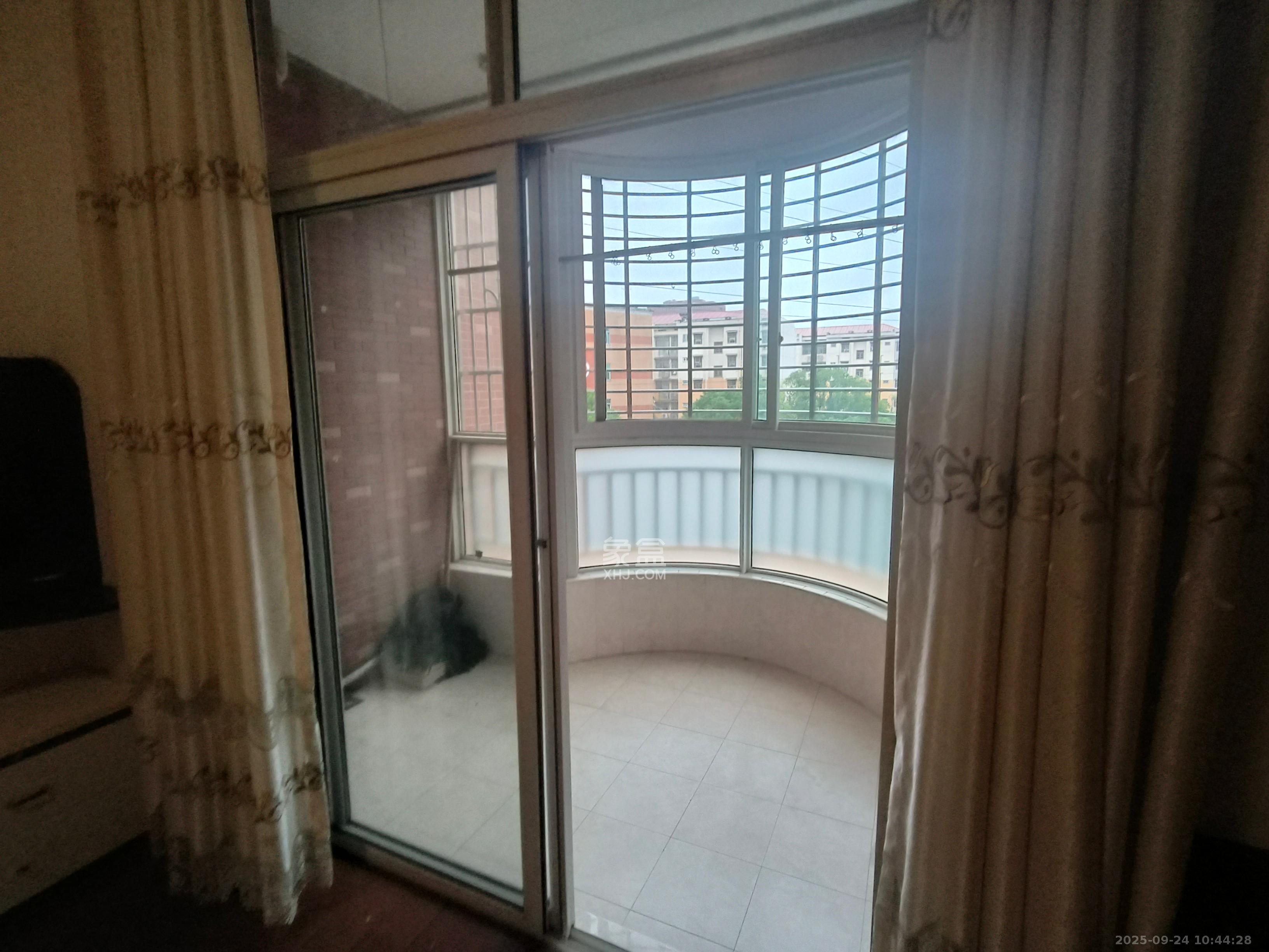 水木兰庭 3室1厅2卫 2300.0元/月 水木兰庭 3室1厅2卫 2300.0元/月室内图