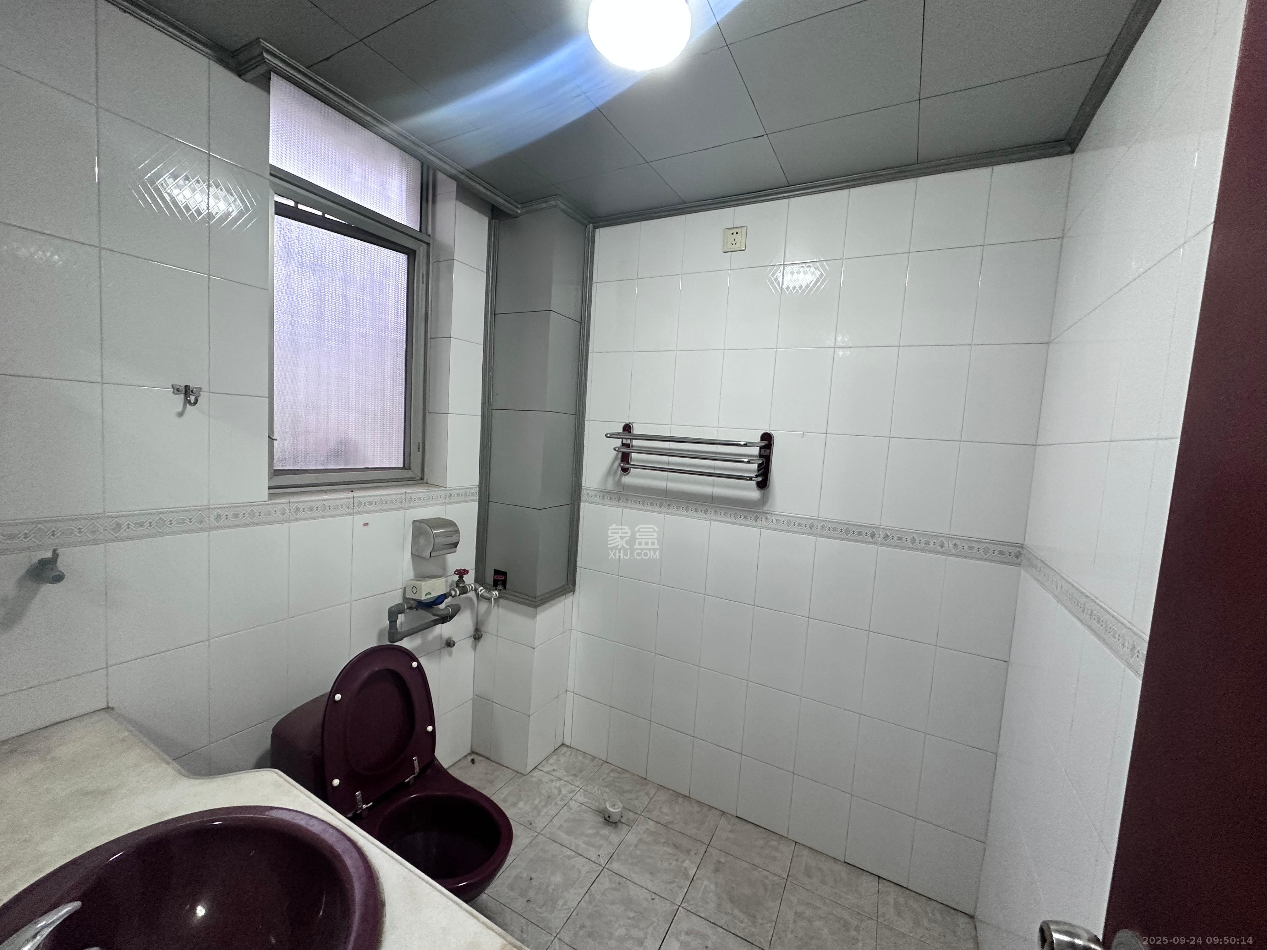 中联科技园 3室2厅2卫 2250.0元/月 中联科技园 3室2厅2卫 2250.0元/月室内图