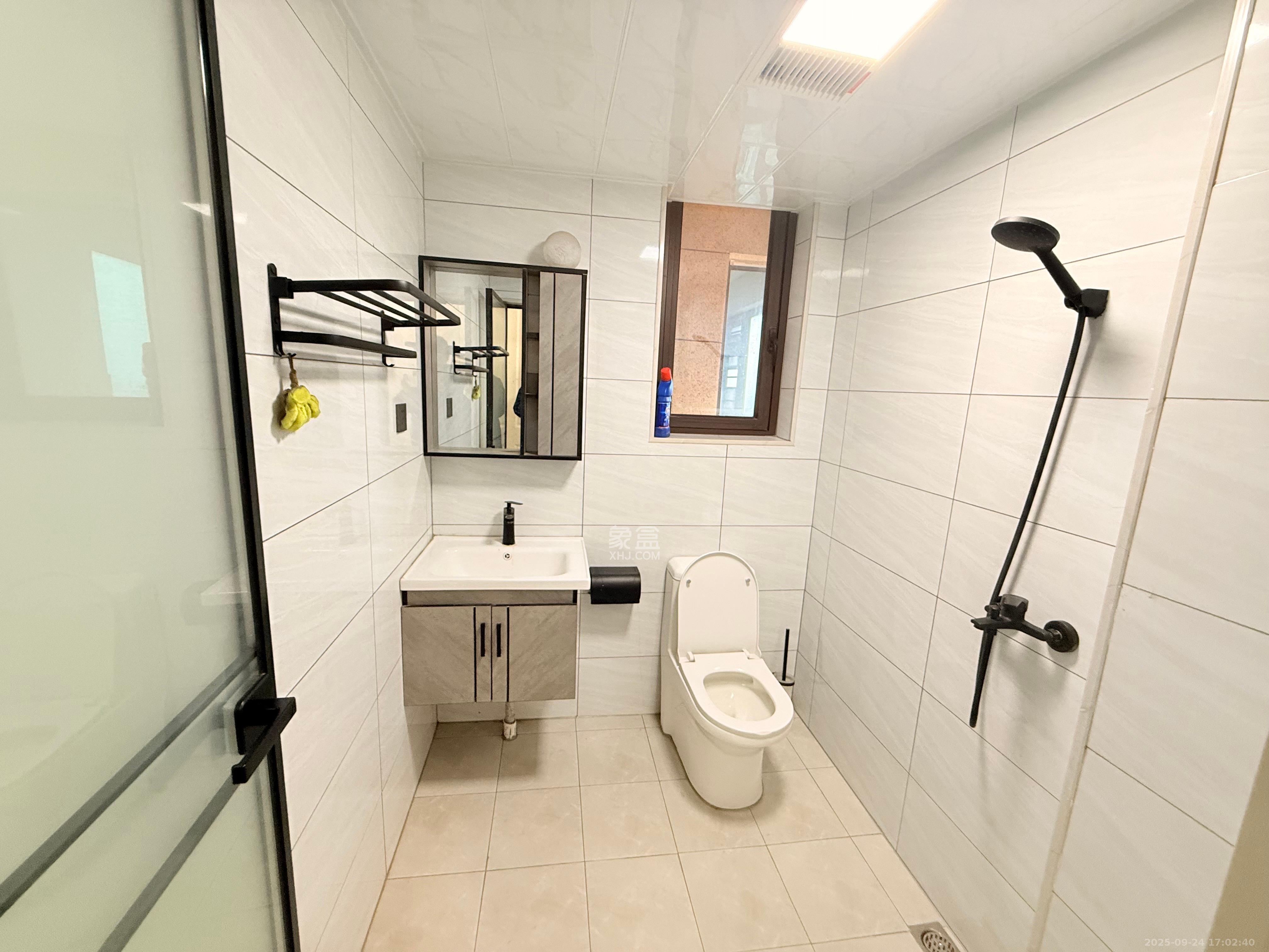 明昇壹城(明昇时代广场)二期 3室2厅1卫 3000.0元/月 明昇壹城(明昇时代广场)二期 3室2厅1卫 3000.0元/月室内图