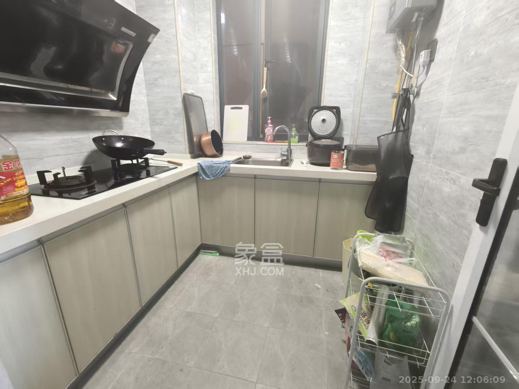 爵世名邸东湖(东湖壹号企业总部基地) 2室1厅1卫 2000.0元/月 爵世名邸东湖(东湖壹号企业总部基地) 2室1厅1卫 2000.0元/月室内图