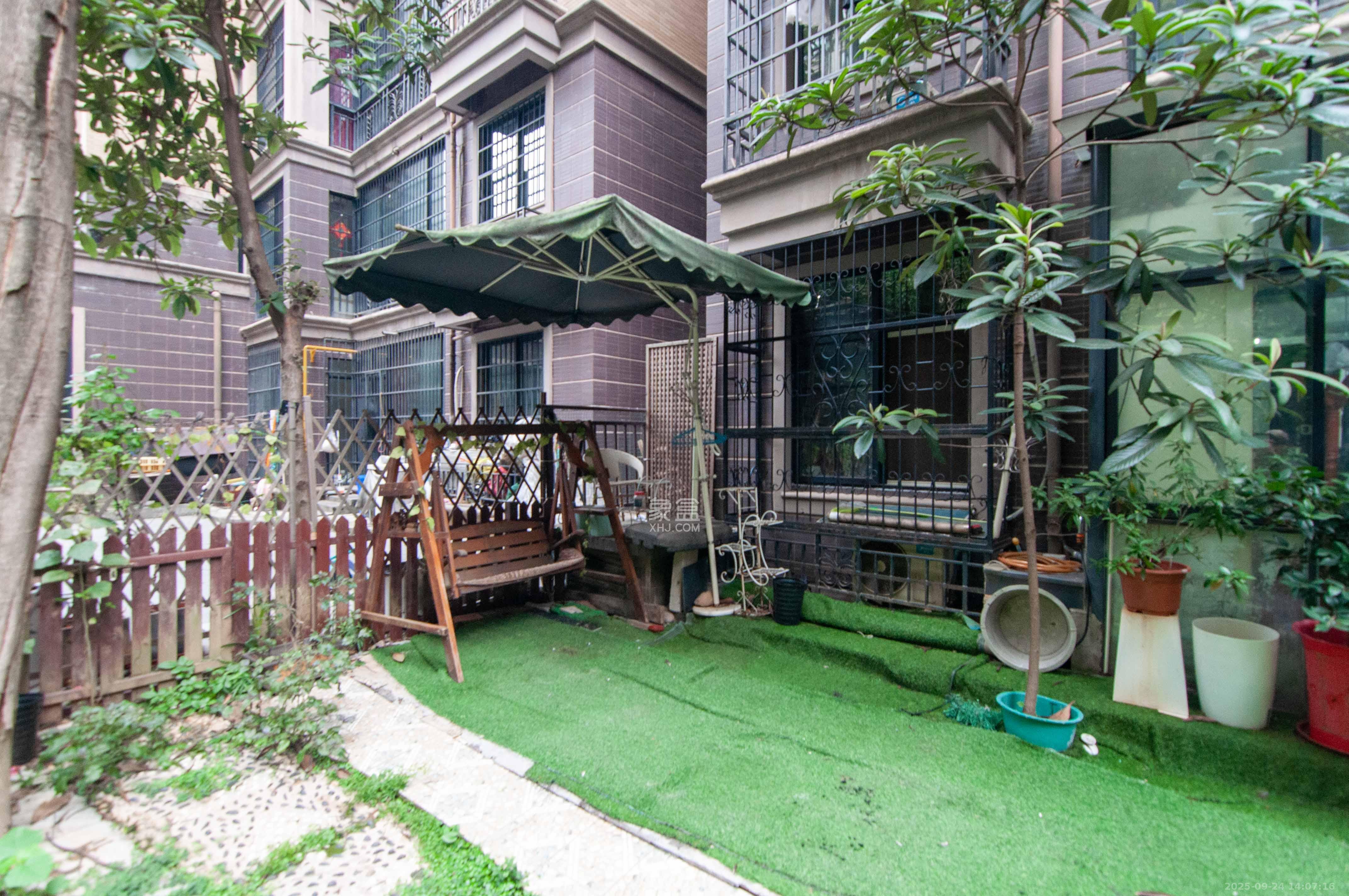 沁园春御院 3室2厅2卫 165.0万 沁园春御院 3室2厅2卫 165.0万其他