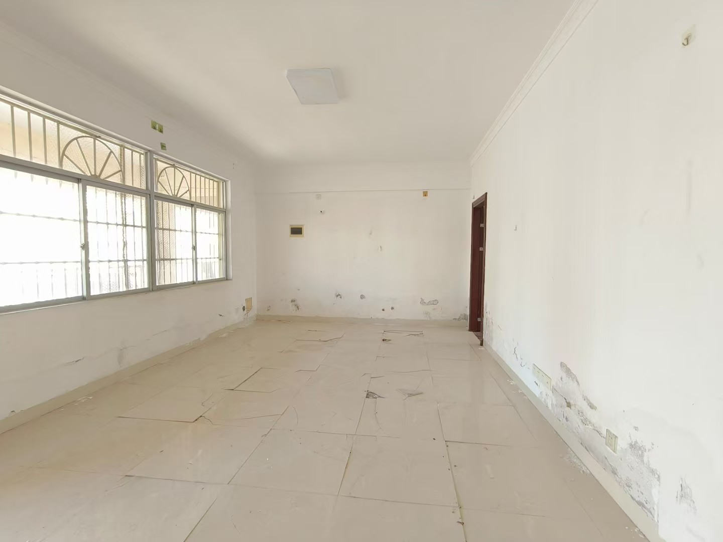 秀英海玻市场  2室2厅1卫    60.0万室内图