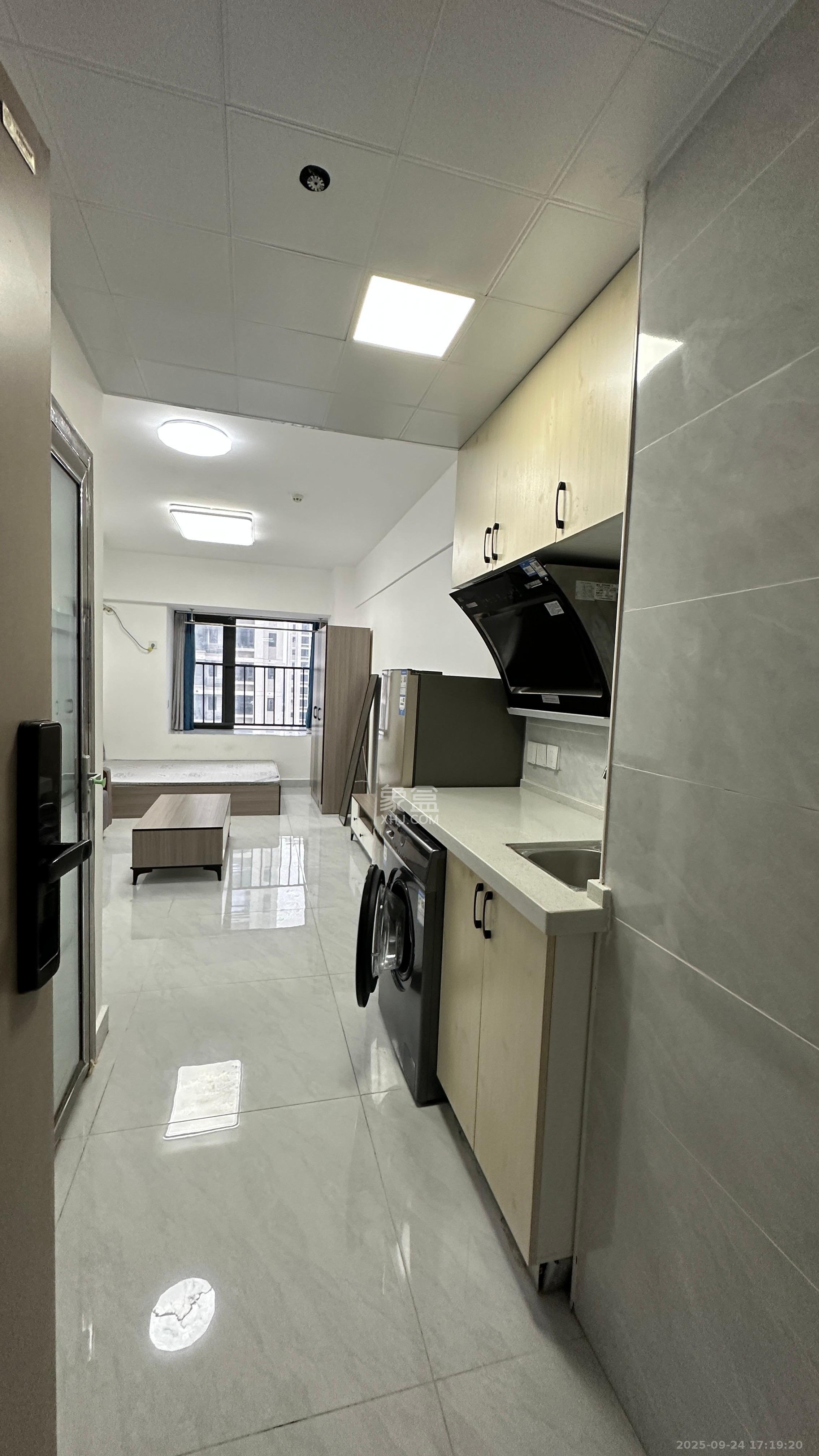 保利中环广场(保利中悦苑) 1室1厅1卫 1450.0元/月 保利中环广场(保利中悦苑) 1室1厅1卫 1450.0元/月室内图