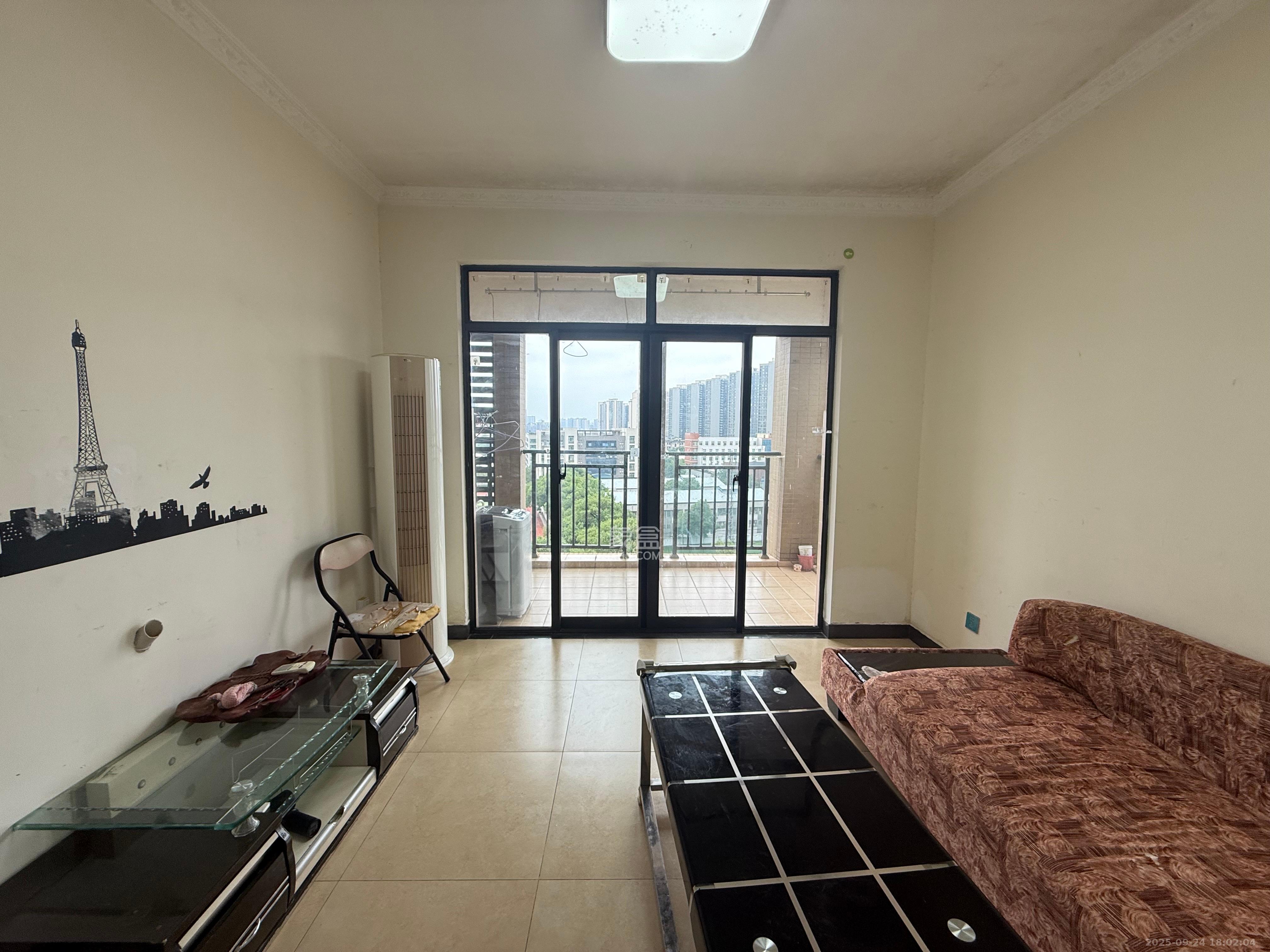 优山美地 1室1厅1卫 1800.0元/月 优山美地 1室1厅1卫 1800.0元/月室内图