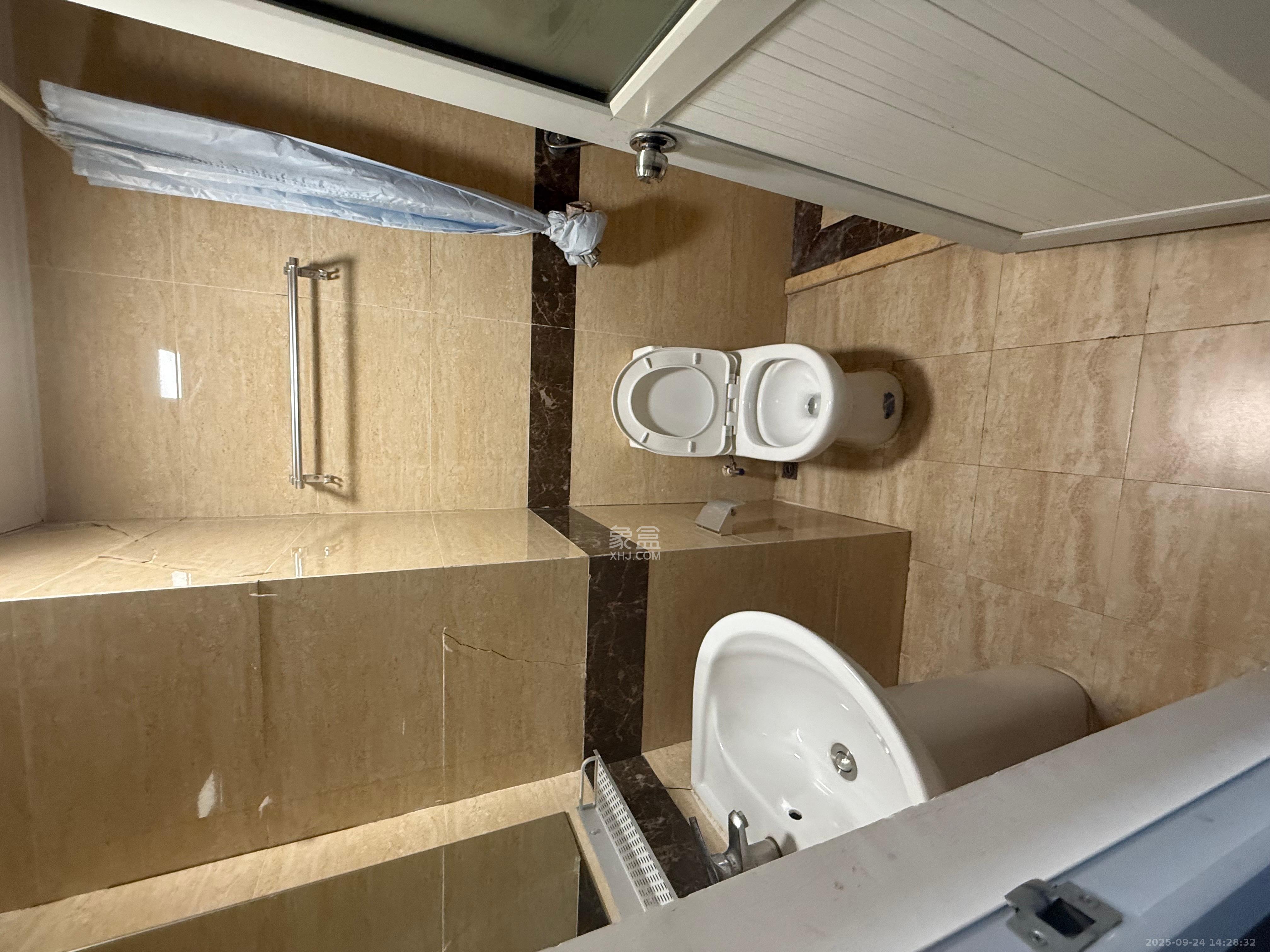 万科白鹭郡  1室1厅1卫    1200.0元/月室内图