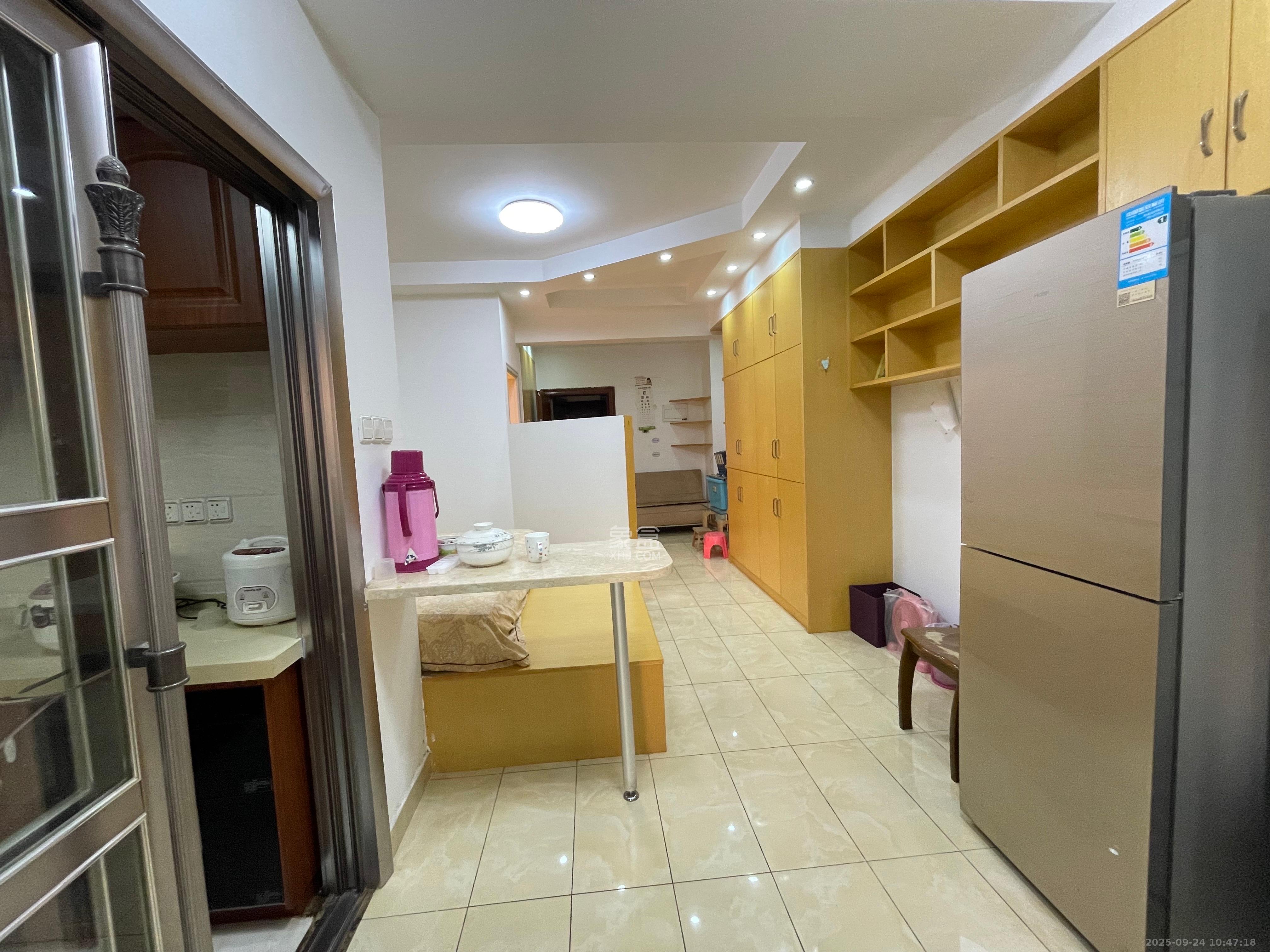 万博汇 1室1厅1卫 1800.0元/月 万博汇 1室1厅1卫 1800.0元/月室内图