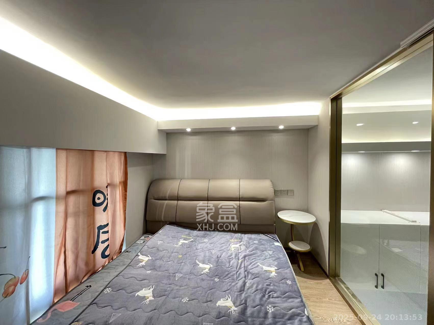 华远海蓝郡  2室2厅1卫   1500.00元/月室内图