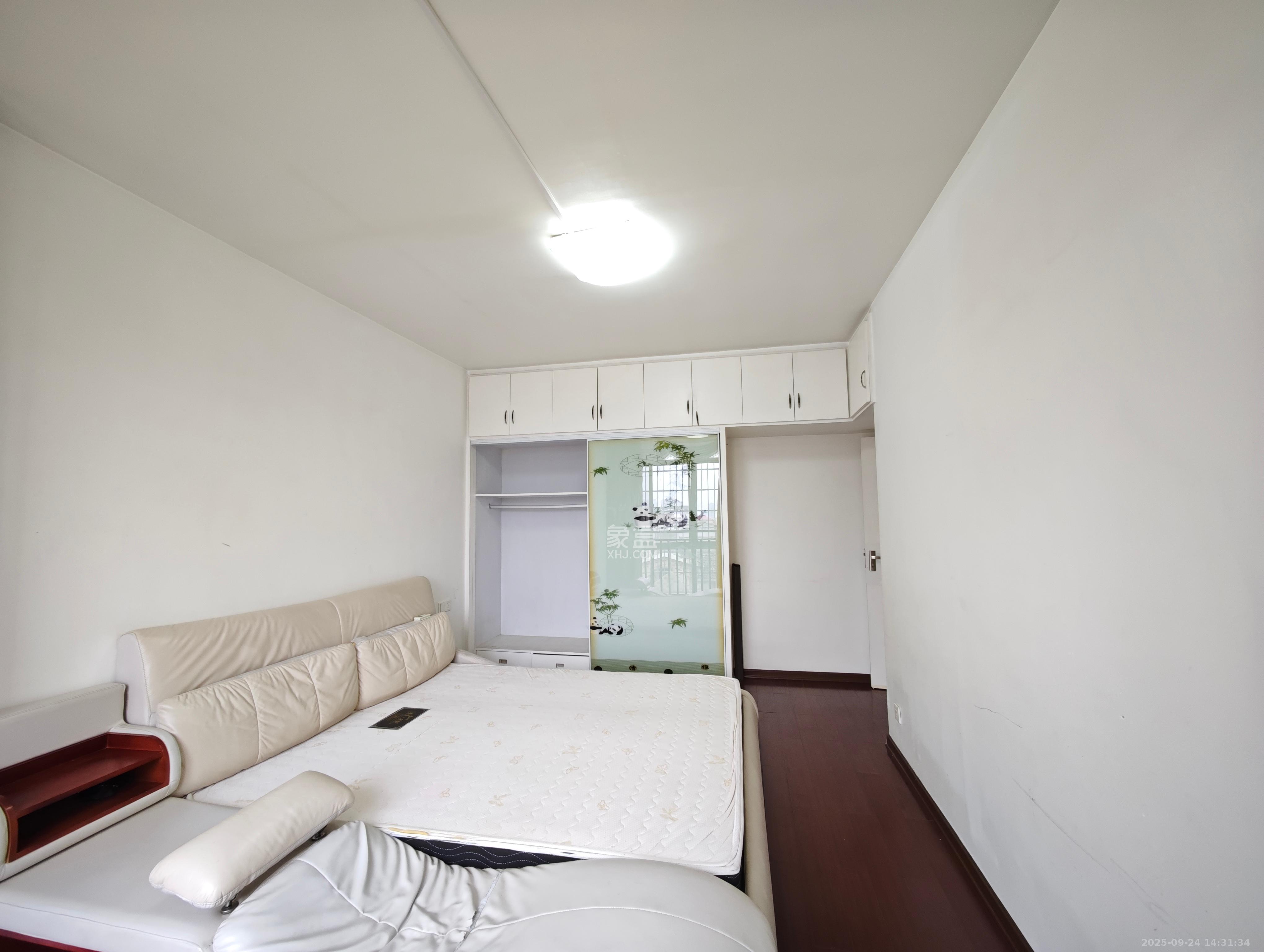 星沙商业步行街 2室2厅1卫 1300.0元/月 星沙商业步行街 2室2厅1卫 1300.0元/月室内图