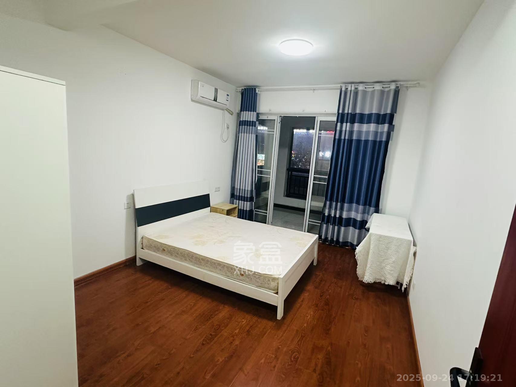 中天瑞景 3室2厅2卫 2200.0元/月 中天瑞景 3室2厅2卫 2200.0元/月室内图