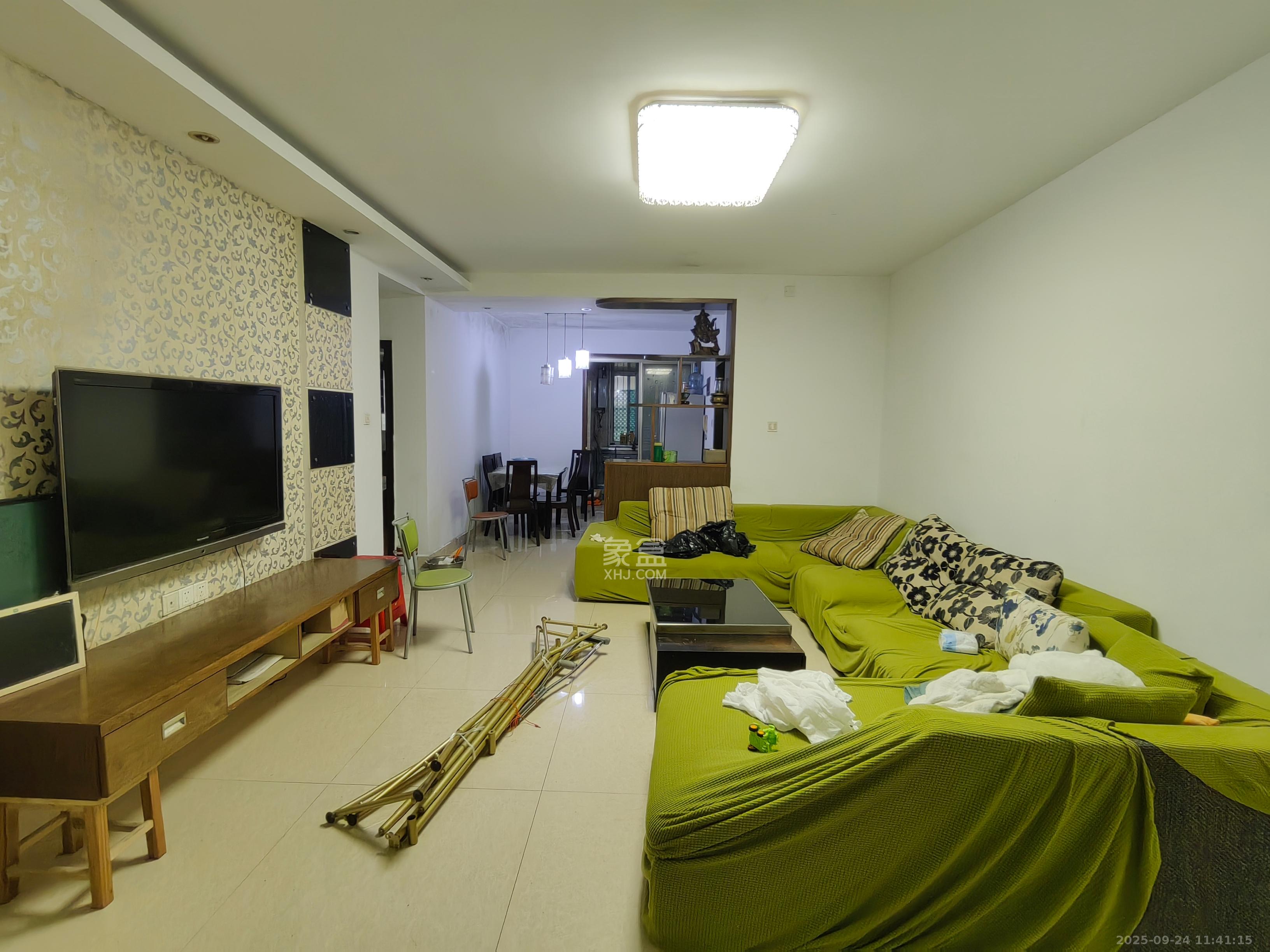 鄱阳小区 2室2厅1卫 1350.0元/月 鄱阳小区 2室2厅1卫 1350.0元/月室内图