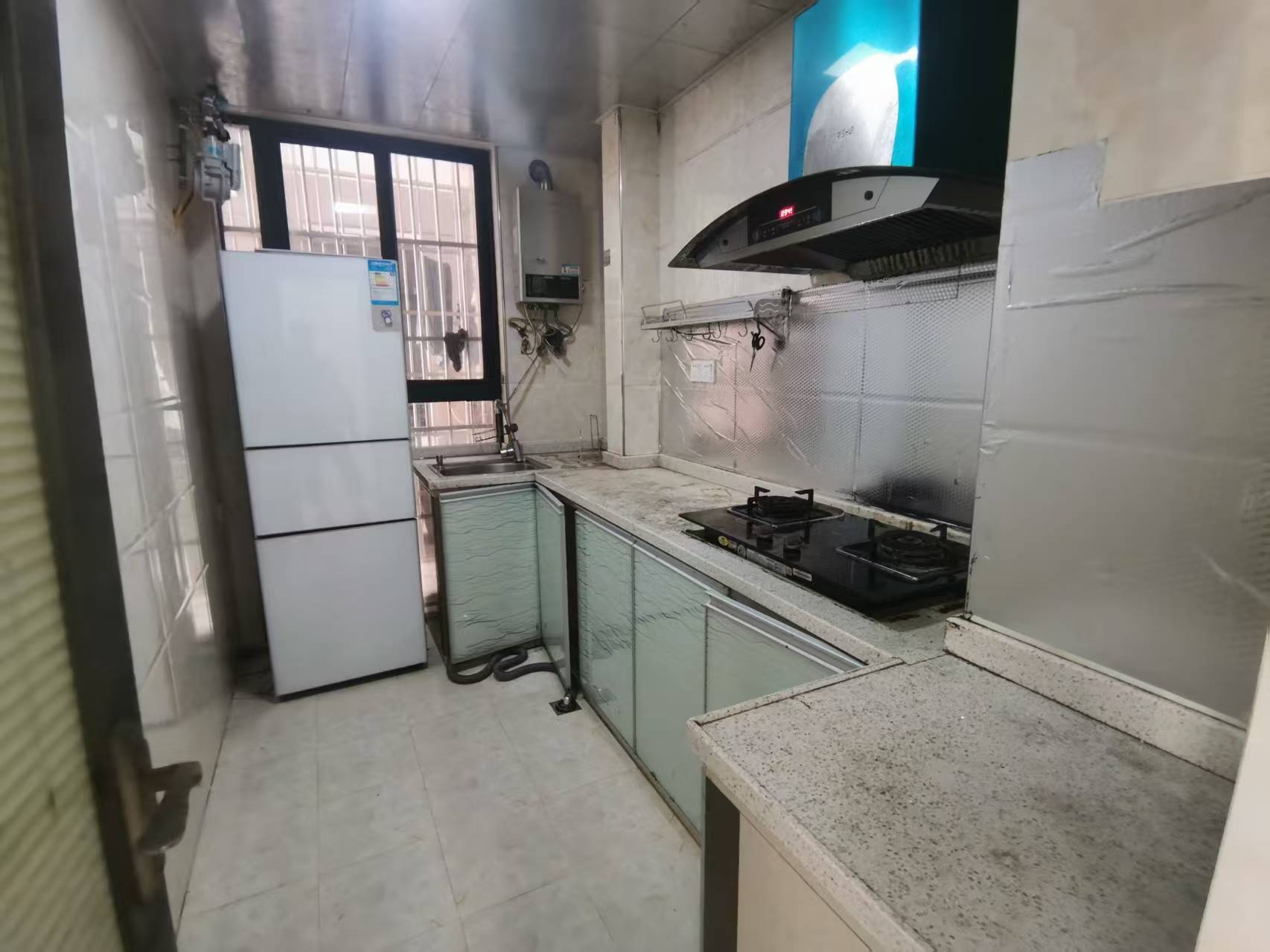 凤翔花园(B区) 2室2厅1卫 1600.0元/月 凤翔花园(B区) 2室2厅1卫 1600.0元/月室内图