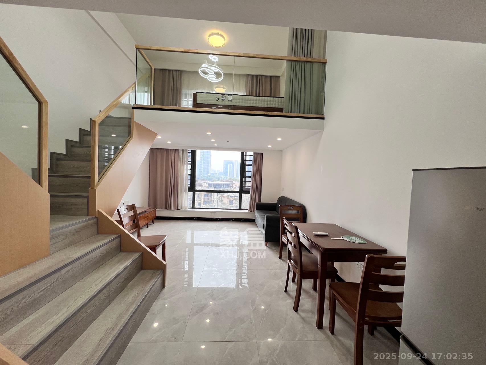 藏珑湖上公馆 1室1厅1卫 2000.0元/月 藏珑湖上公馆 1室1厅1卫 2000.0元/月室内图