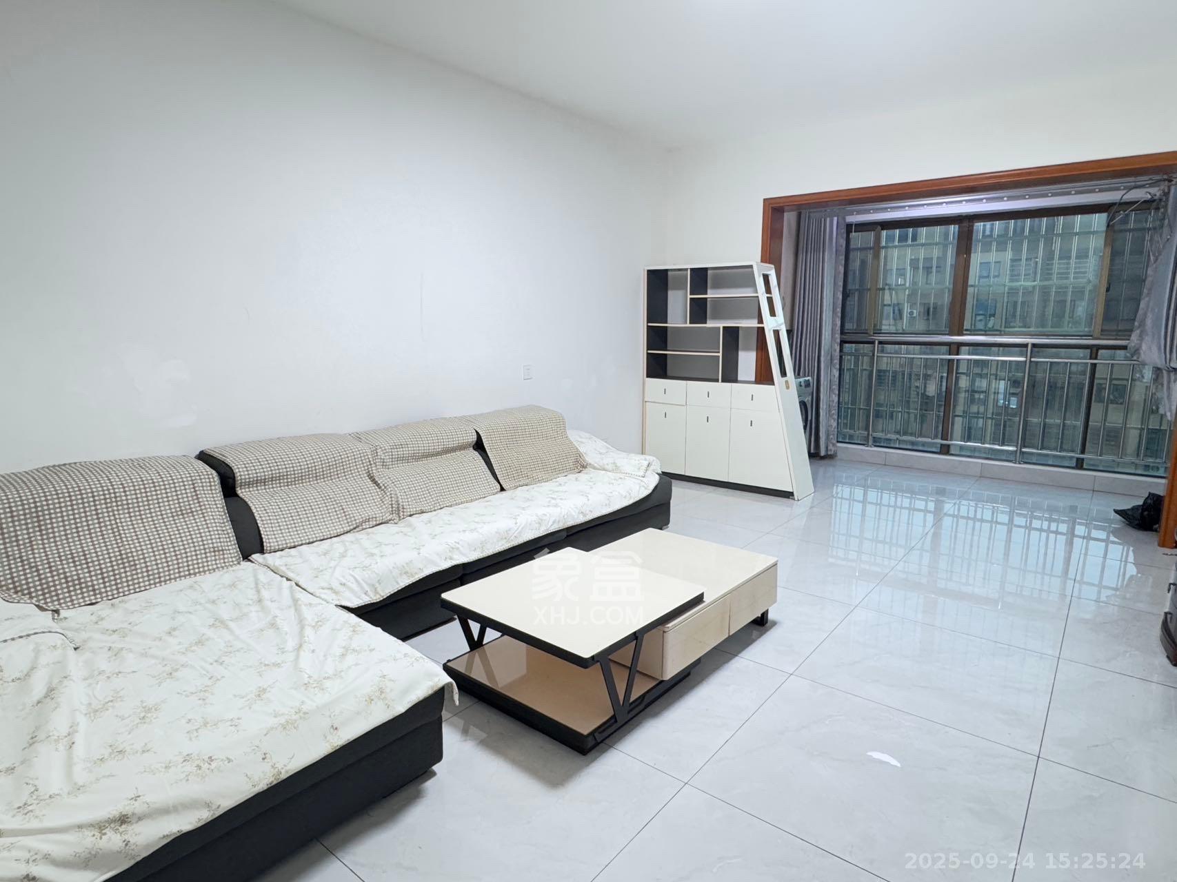 鄱阳佳郡 1室0厅0卫 1800.0元/月 鄱阳佳郡 1室0厅0卫 1800.0元/月室内图