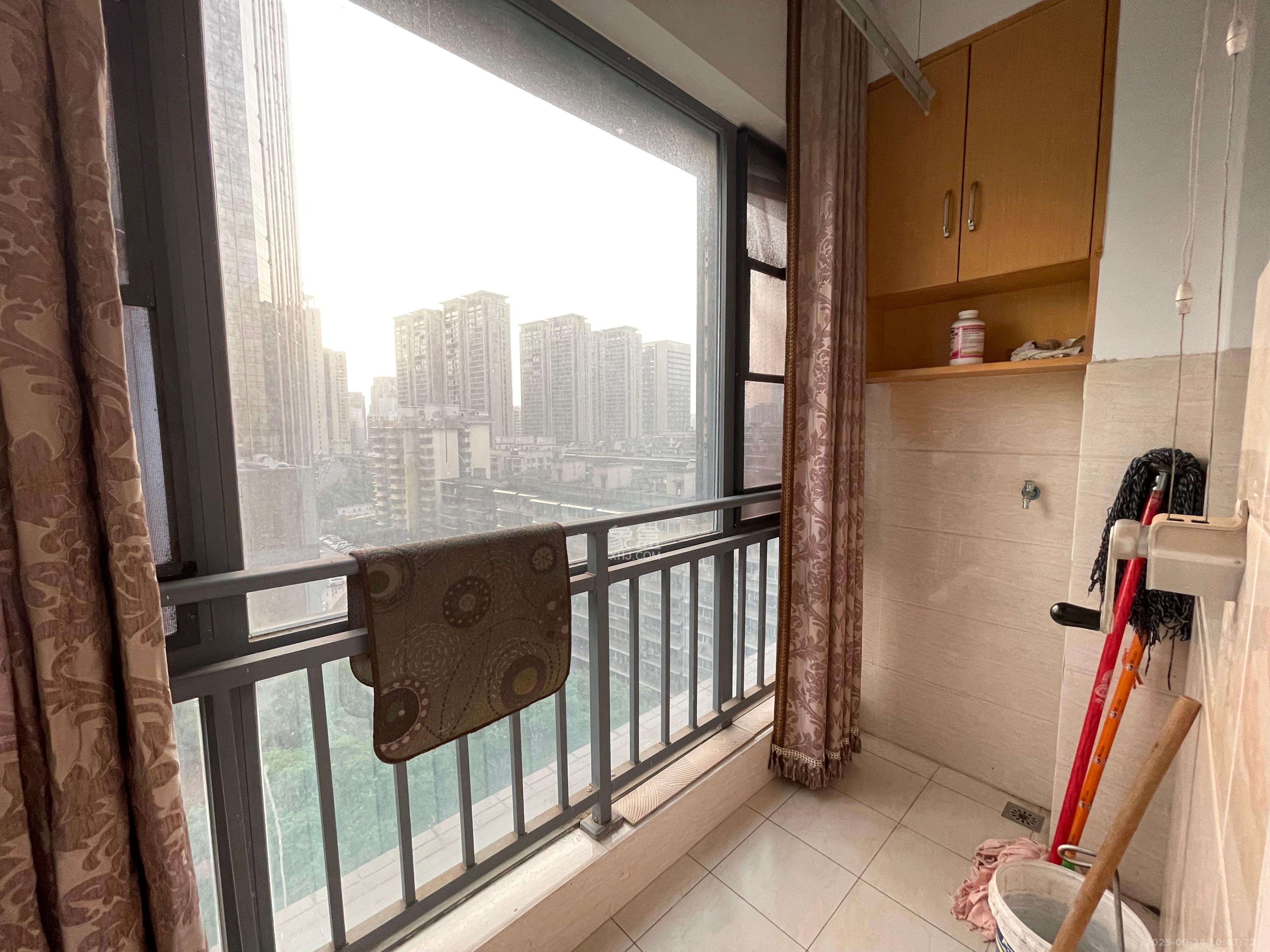 万博汇  1室1厅1卫    1800.0元/月室内图