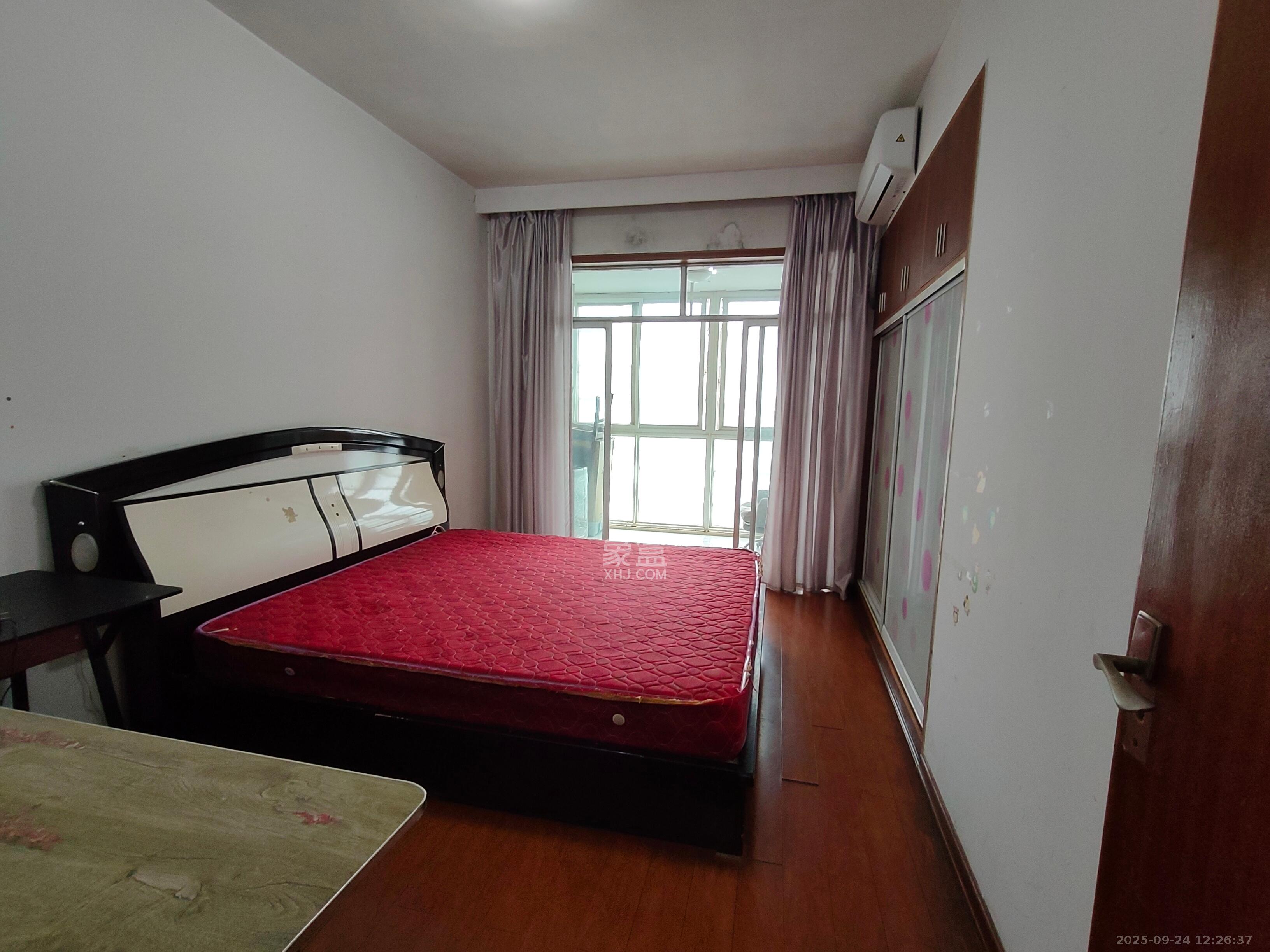 湘绣城  2室2厅2卫    1300.0元/月室内图