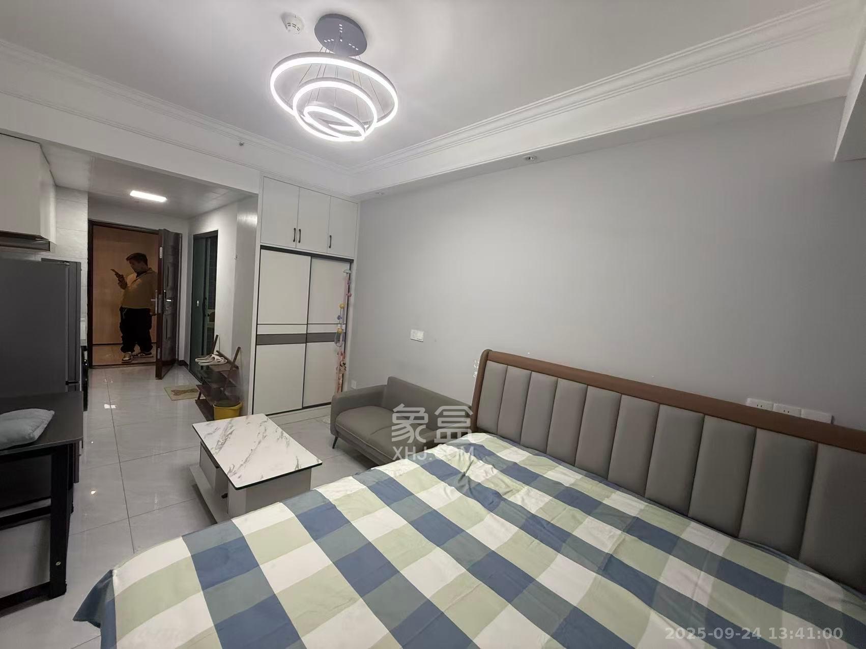 保利天禧EF区 1室1厅1卫 1650.0元/月 保利天禧EF区 1室1厅1卫 1650.0元/月室内图