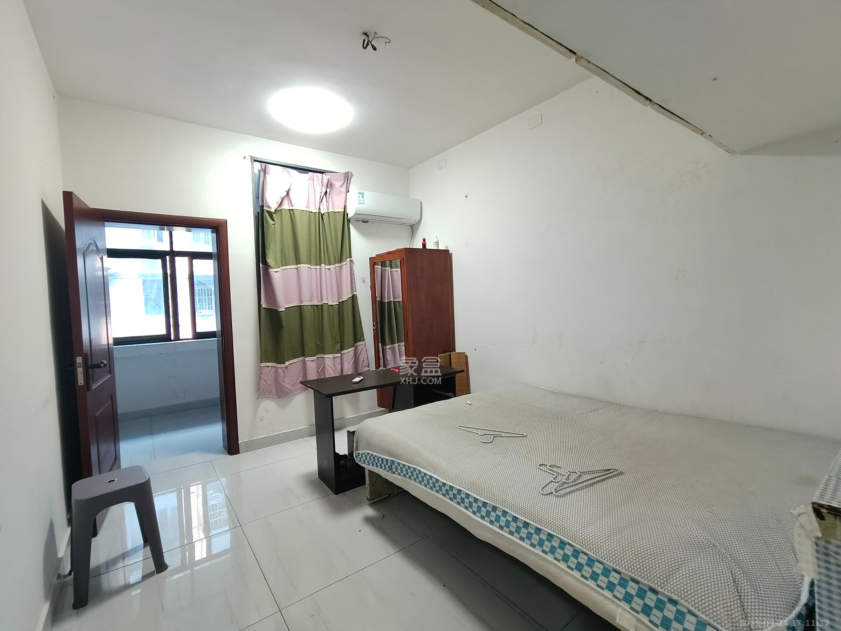 五一东村 3室1厅1卫 2000.0元/月 五一东村 3室1厅1卫 2000.0元/月室内图