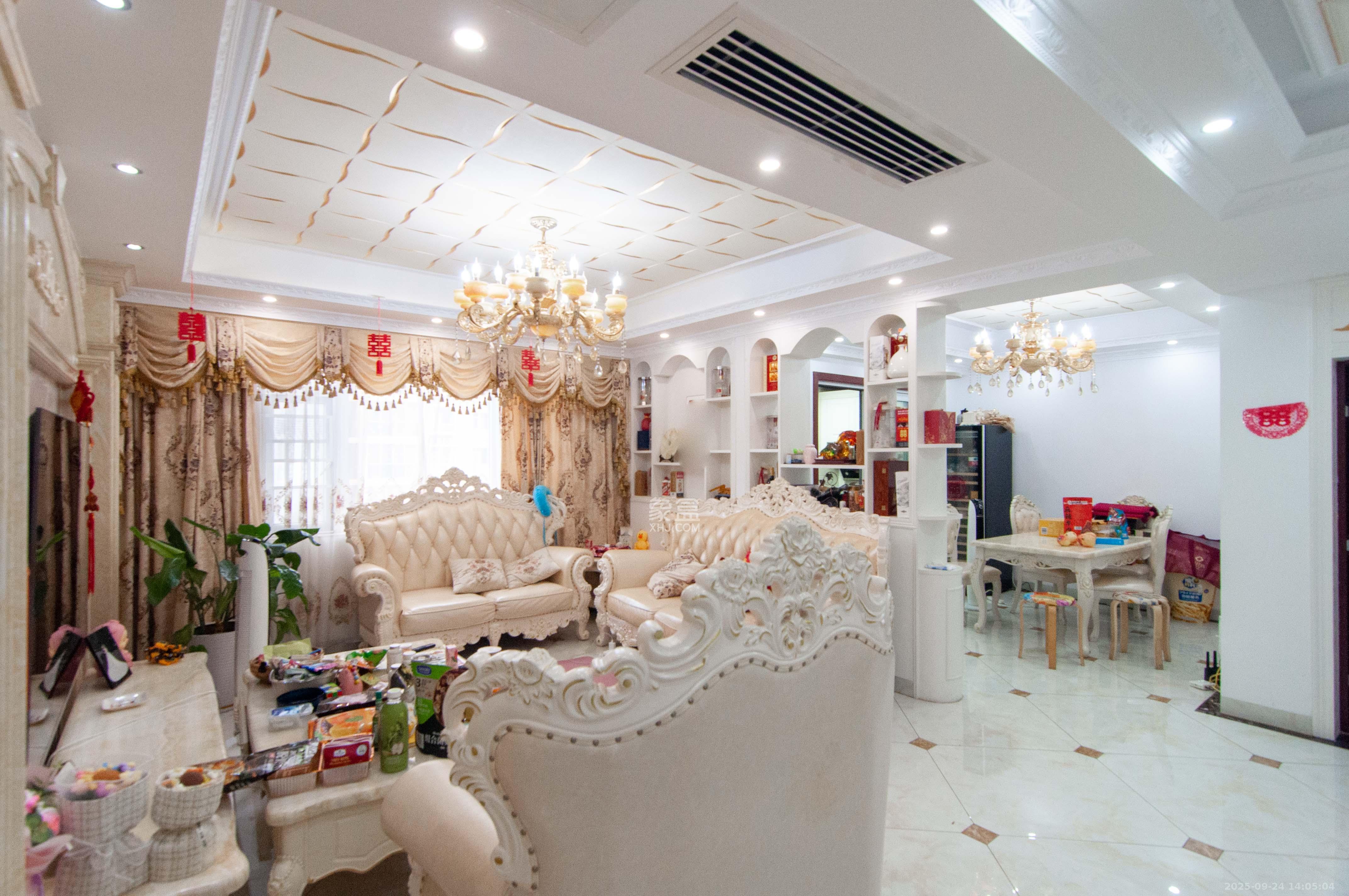 中房F联邦  4室2厅2卫    118.0万客厅