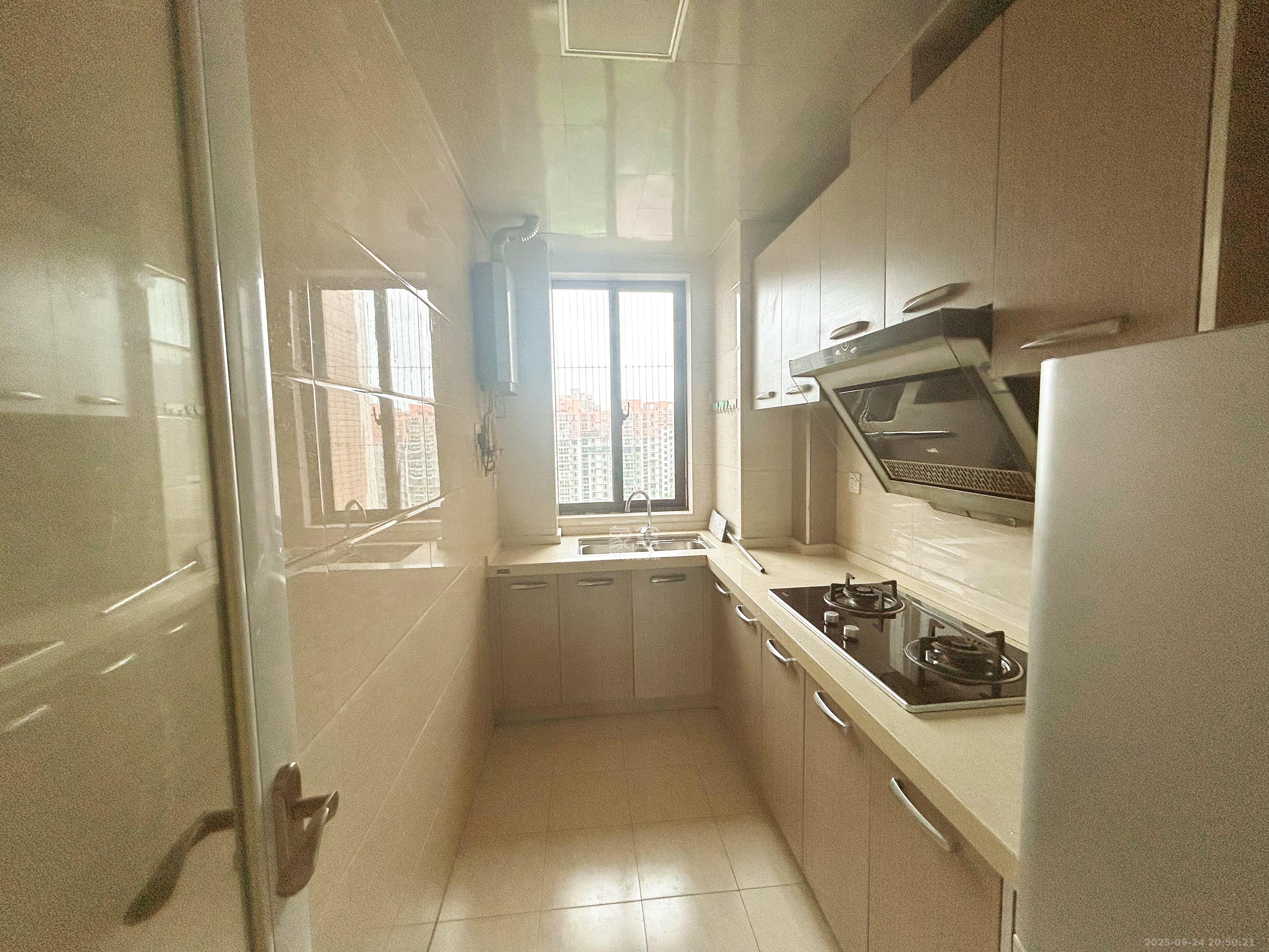 芒果天地(芒果雅苑)  2室2厅1卫    2400.0元/月室内图