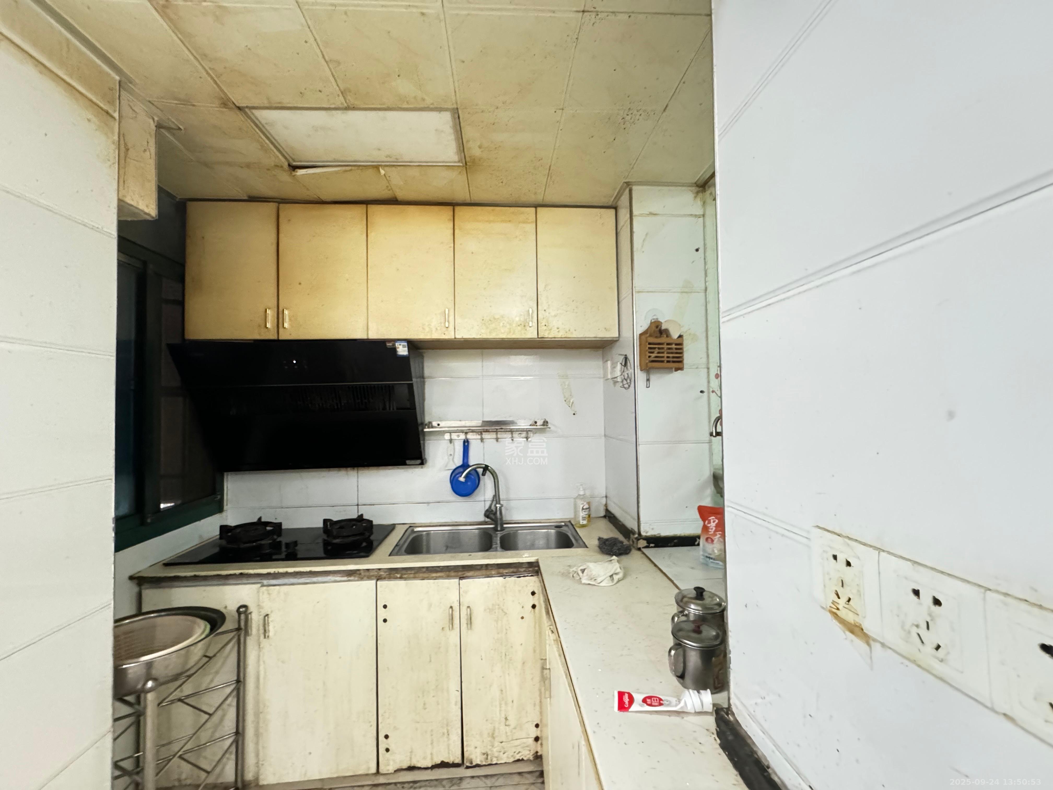 才子佳郡 3室2厅1卫 1700.0元/月 才子佳郡 3室2厅1卫 1700.0元/月室内图