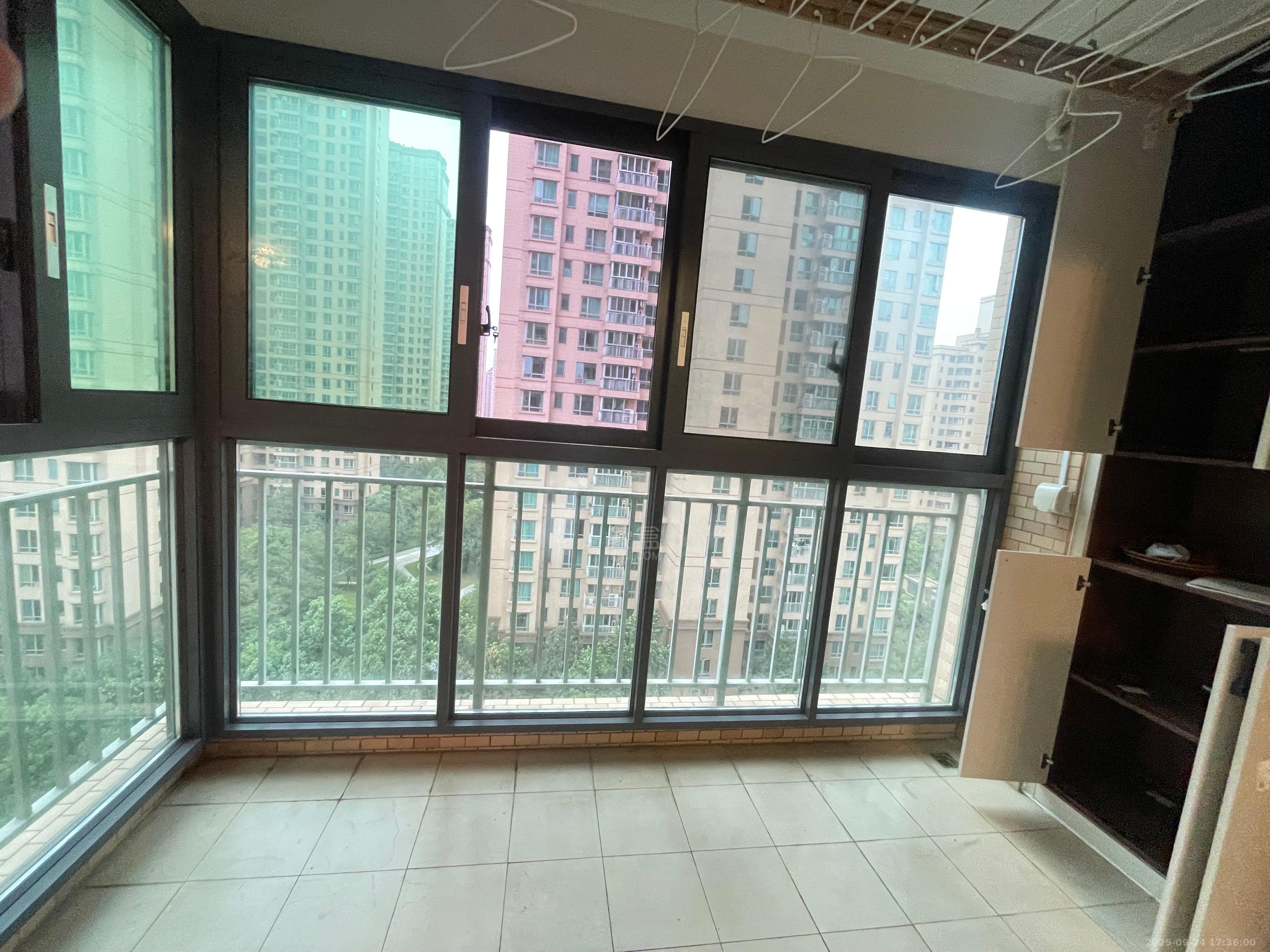 晋合湘水湾三期  3室2厅2卫    3000.0元/月 晋合湘水湾三期  3室2厅2卫    3000.0元/月室内图