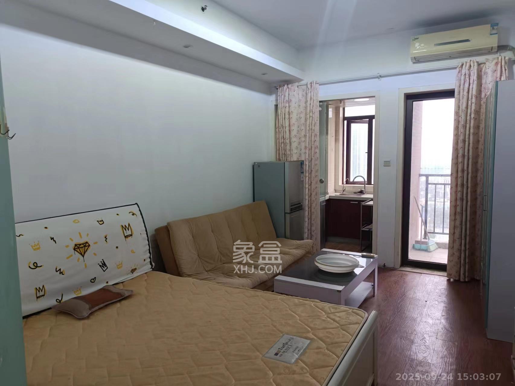 水岸世景 1室1厅1卫 1000.0元/月 水岸世景 1室1厅1卫 1000.0元/月室内图