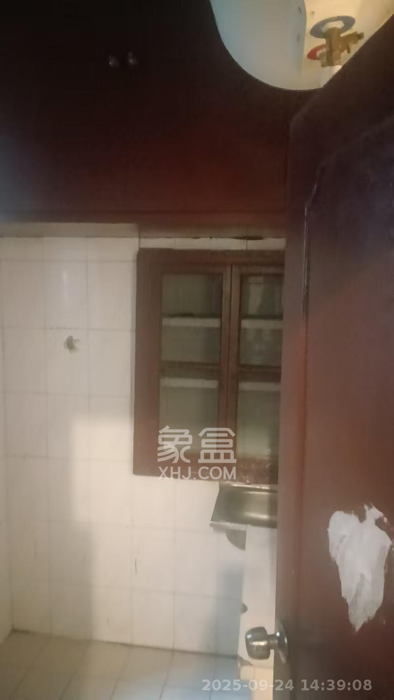 三兴公寓(三兴小区) 2室1厅1卫 1500.0元/月 三兴公寓(三兴小区) 2室1厅1卫 1500.0元/月室内图