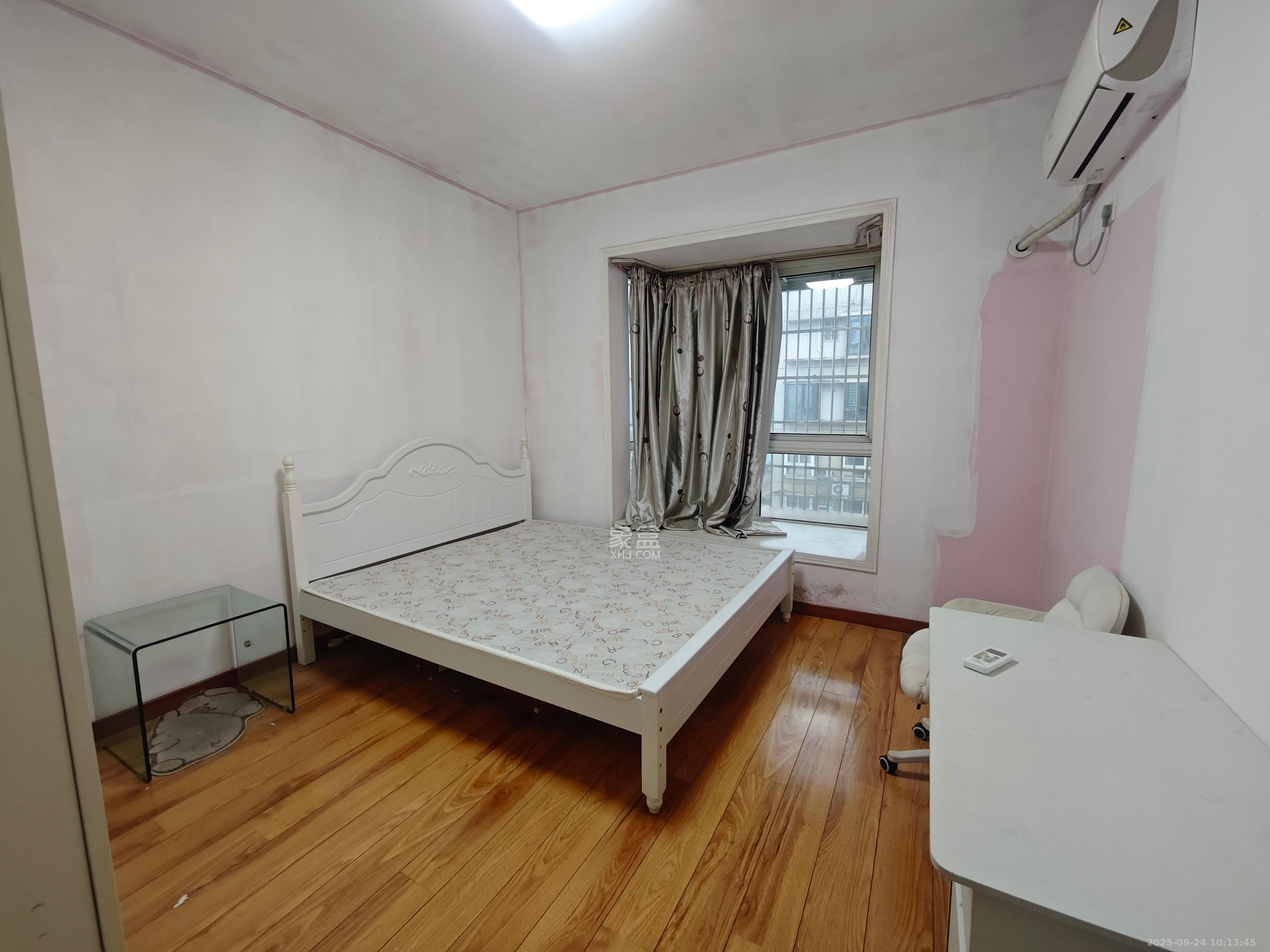 滨湖嘉园(湖滨小区) 2室1厅1卫 2600.0元/月 滨湖嘉园(湖滨小区) 2室1厅1卫 2600.0元/月室内图